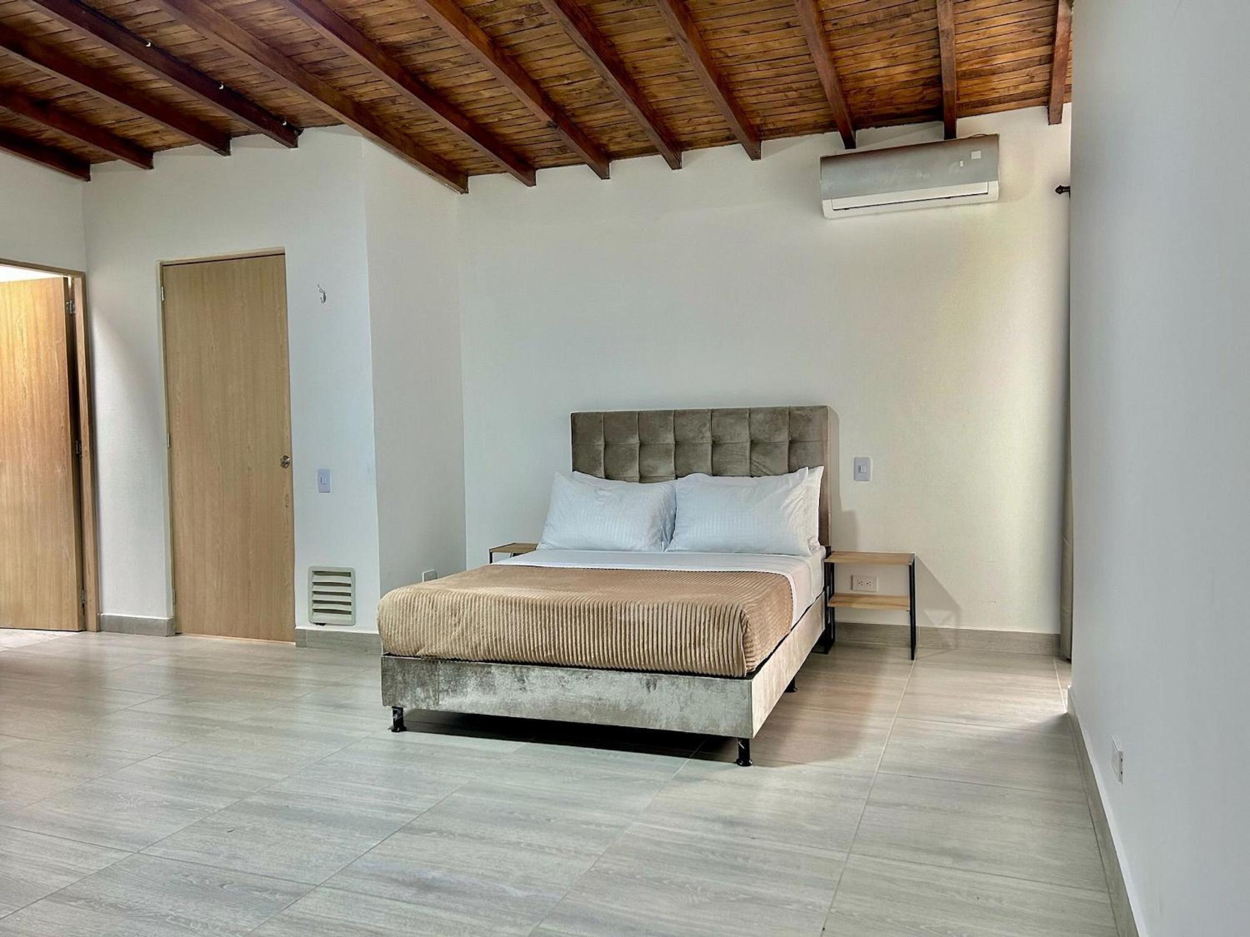 Apartahotel en Laureles