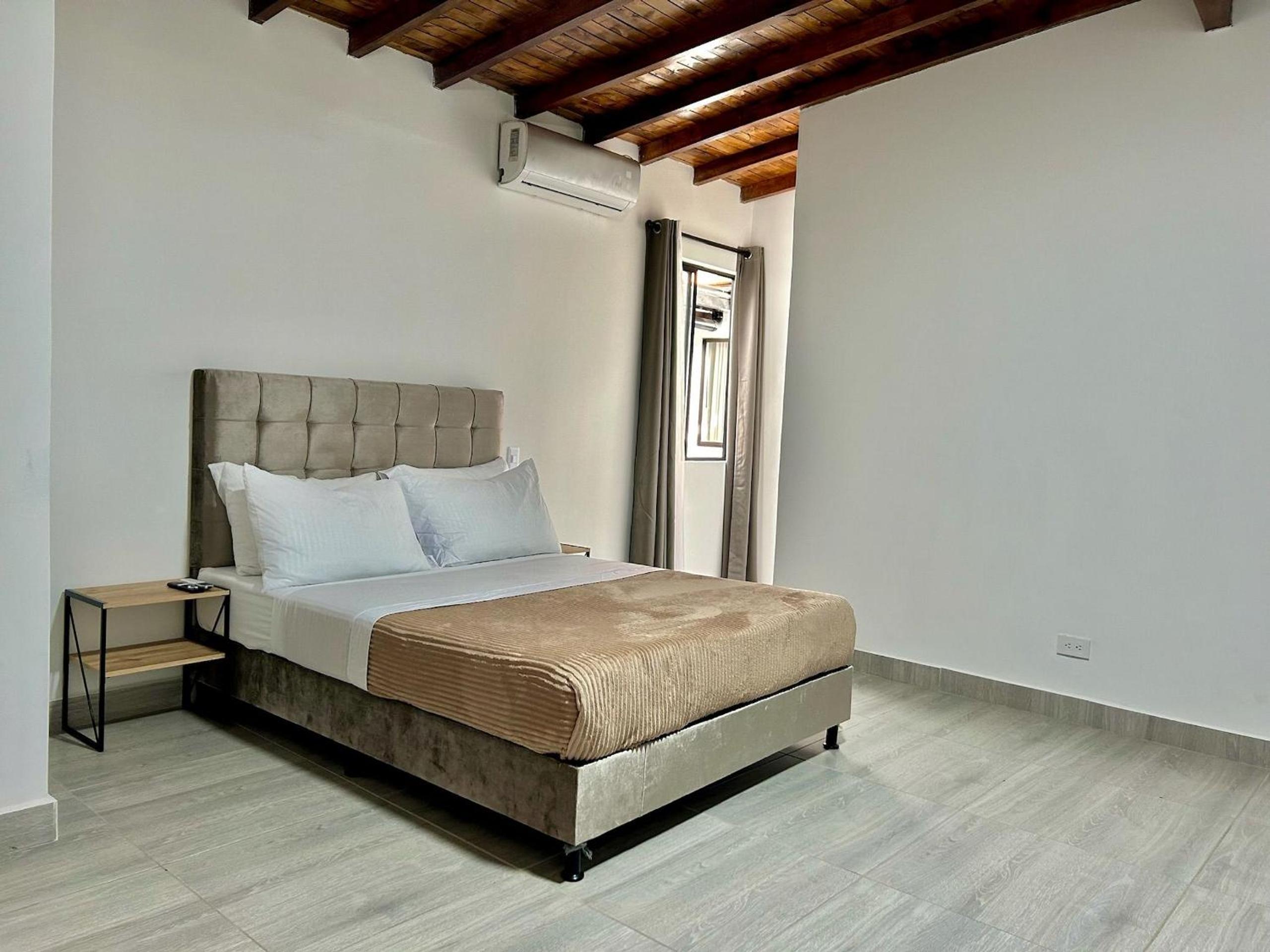 Apartahotel en Laureles