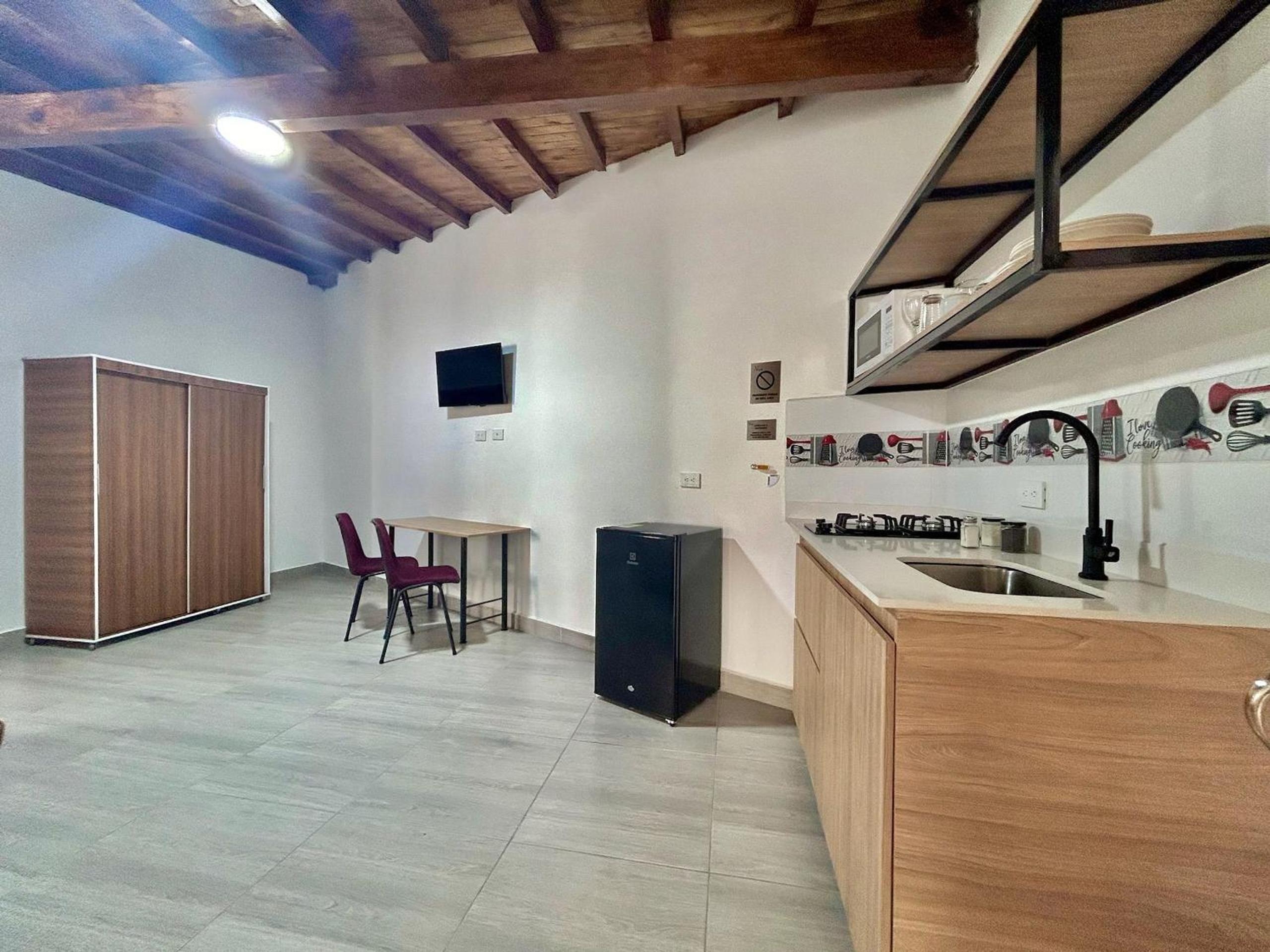 Apartahotel en Laureles