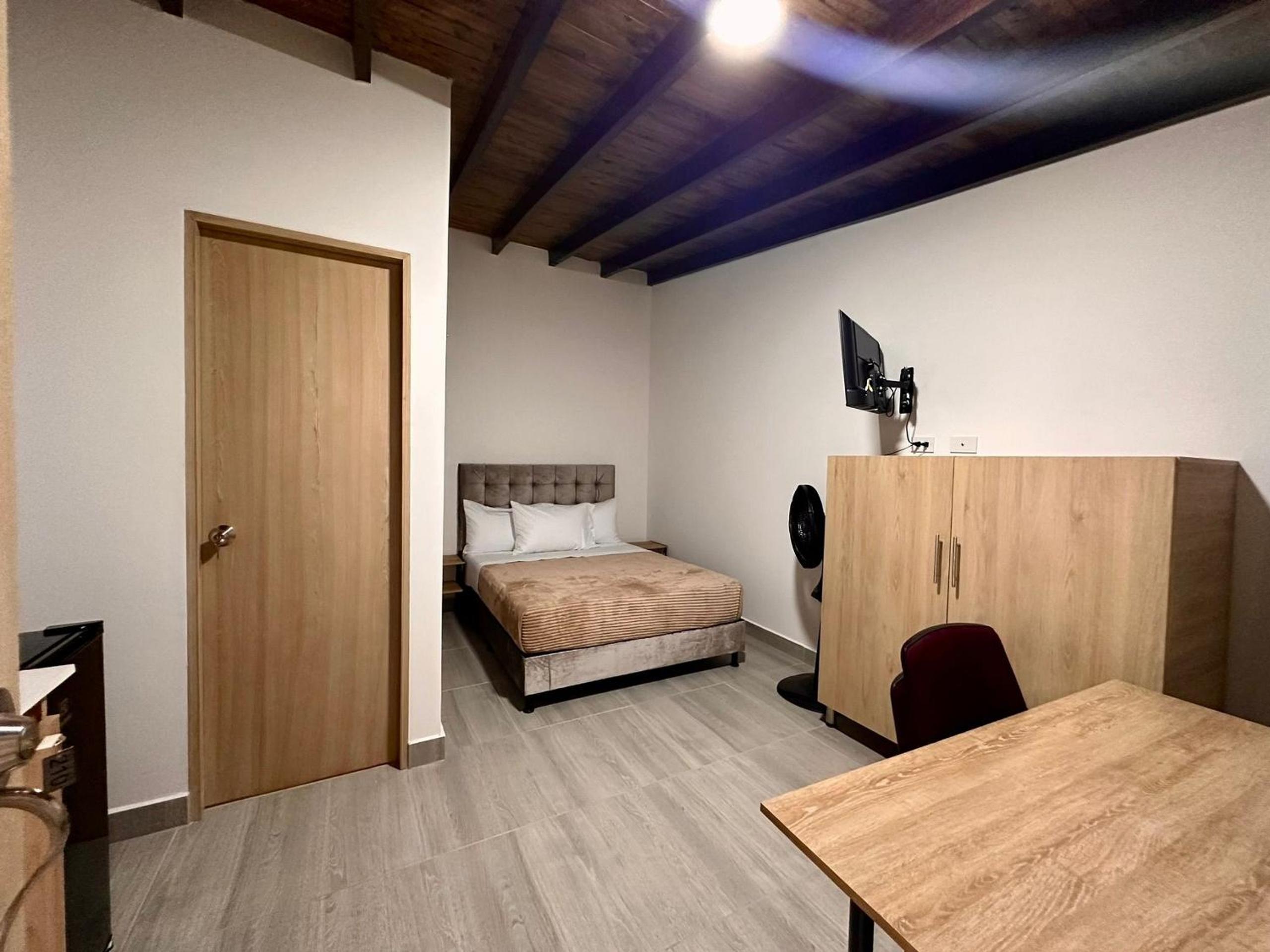 Apartahotel en Laureles