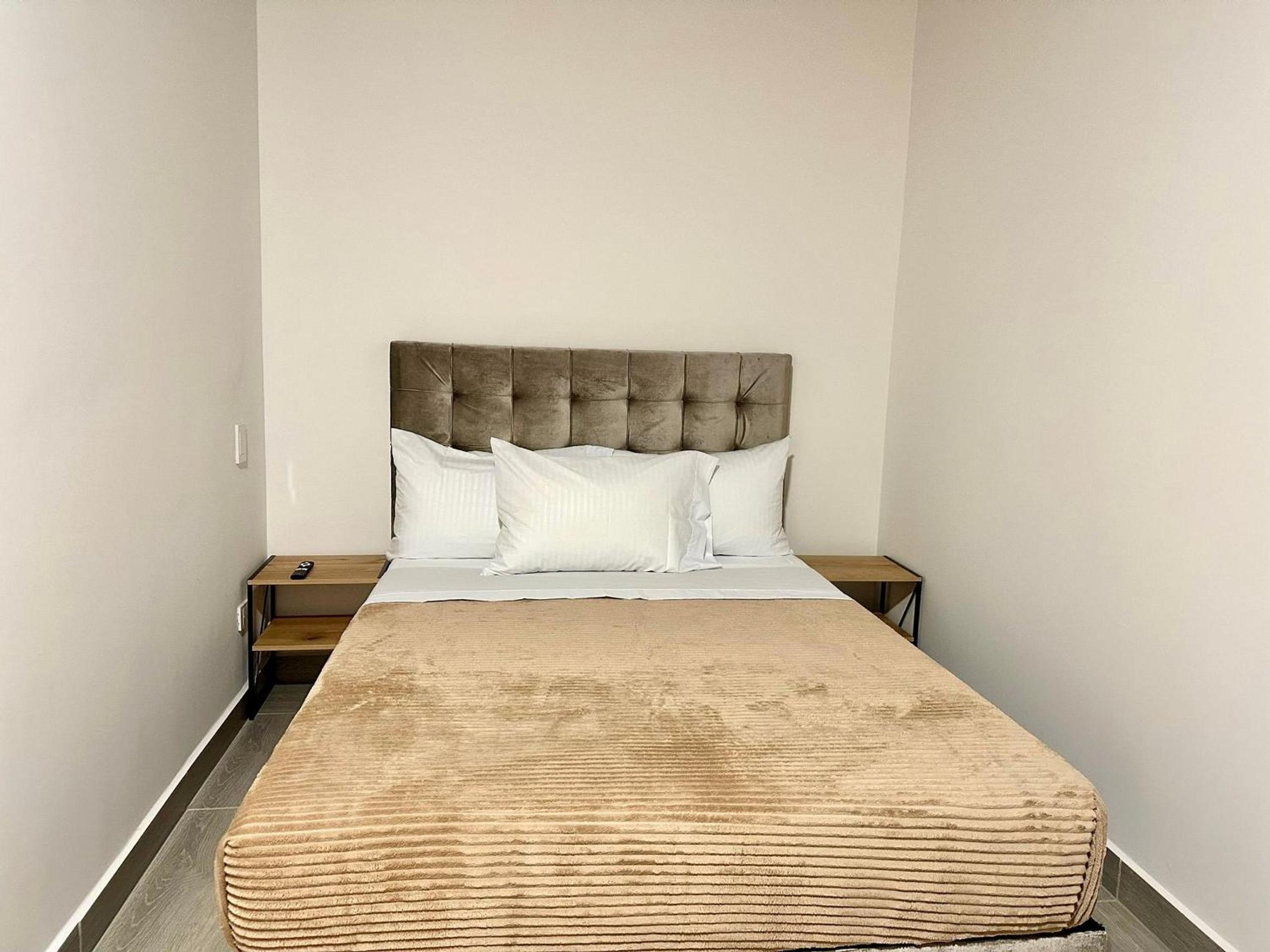 Apartahotel en Laureles