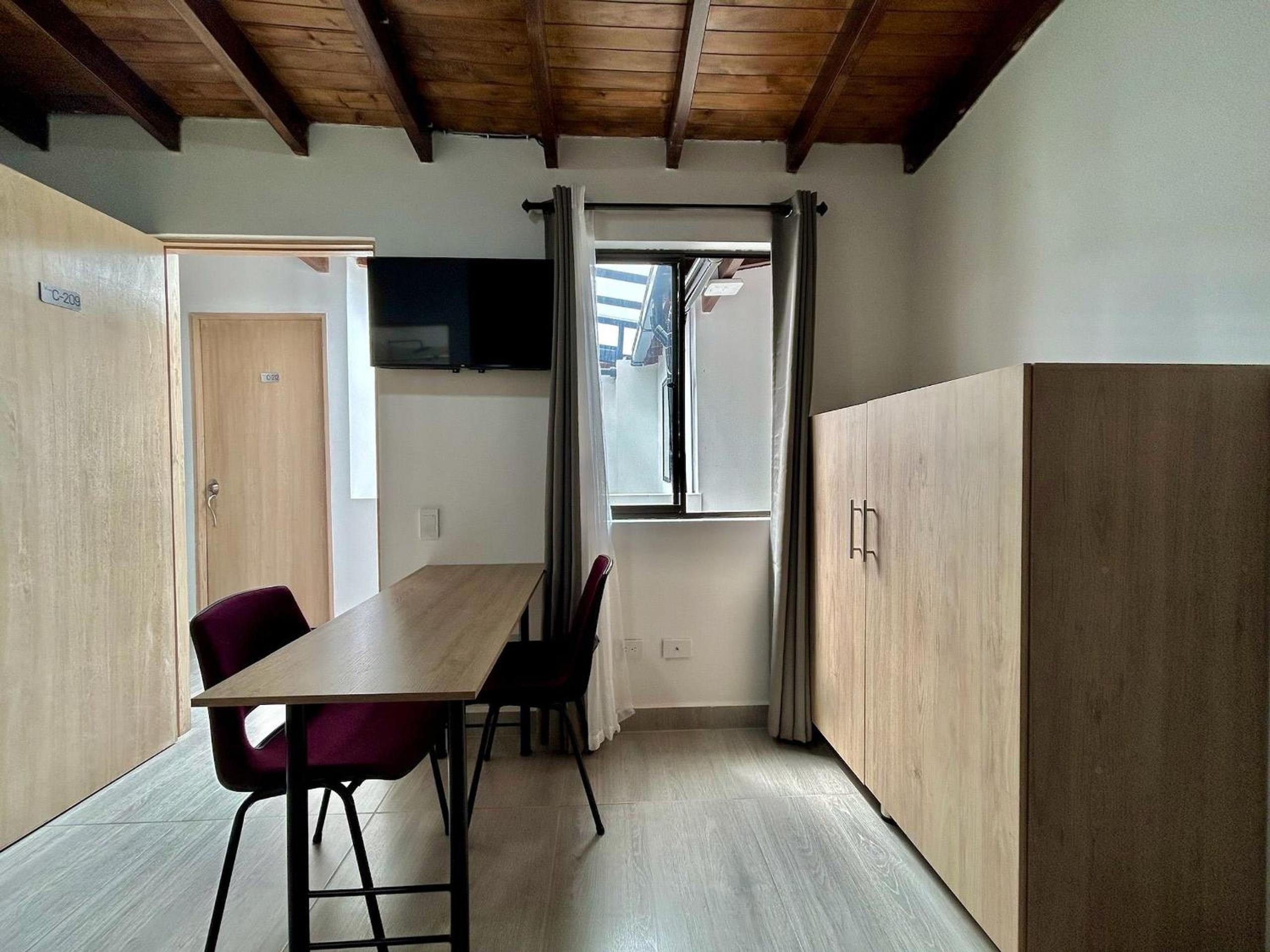 Apartahotel en Laureles