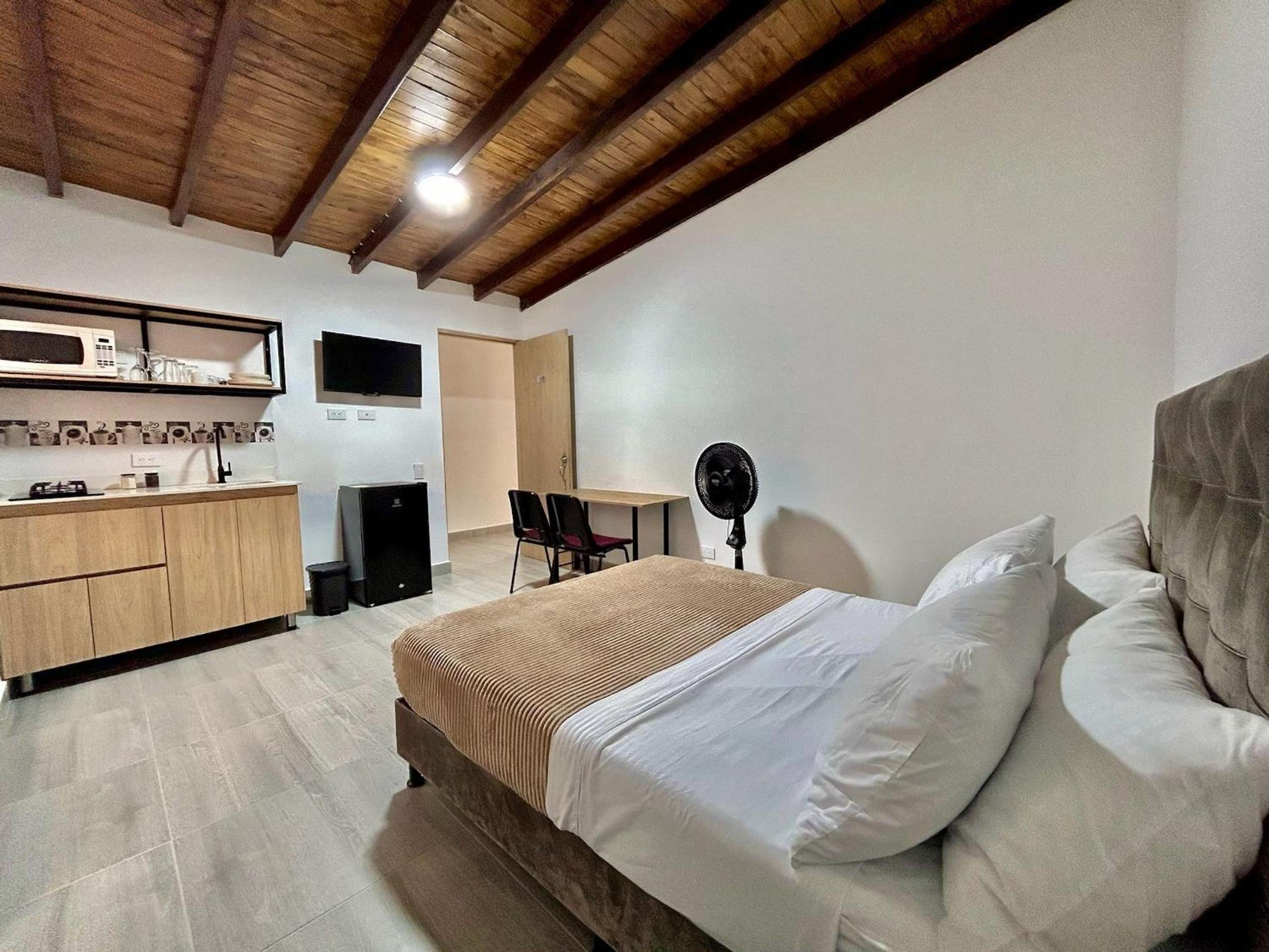 Apartahotel en Laureles