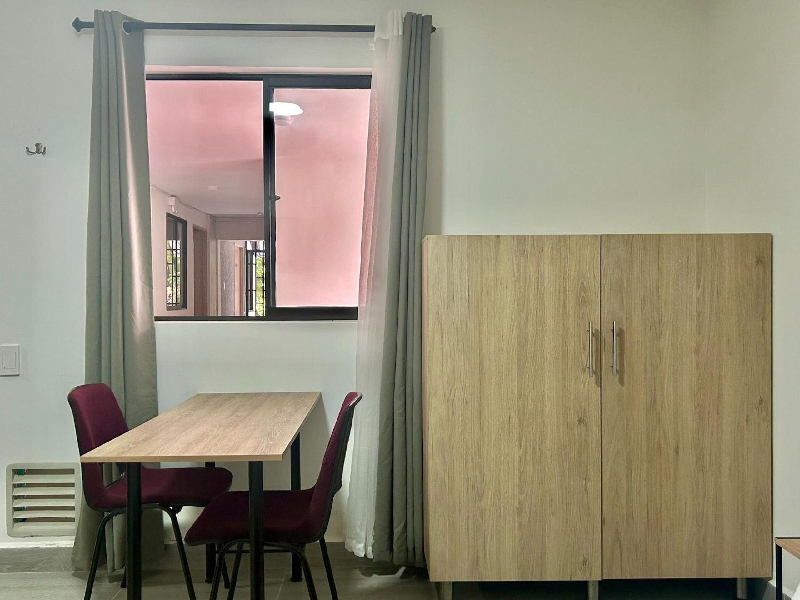 Apartahotel en Laureles