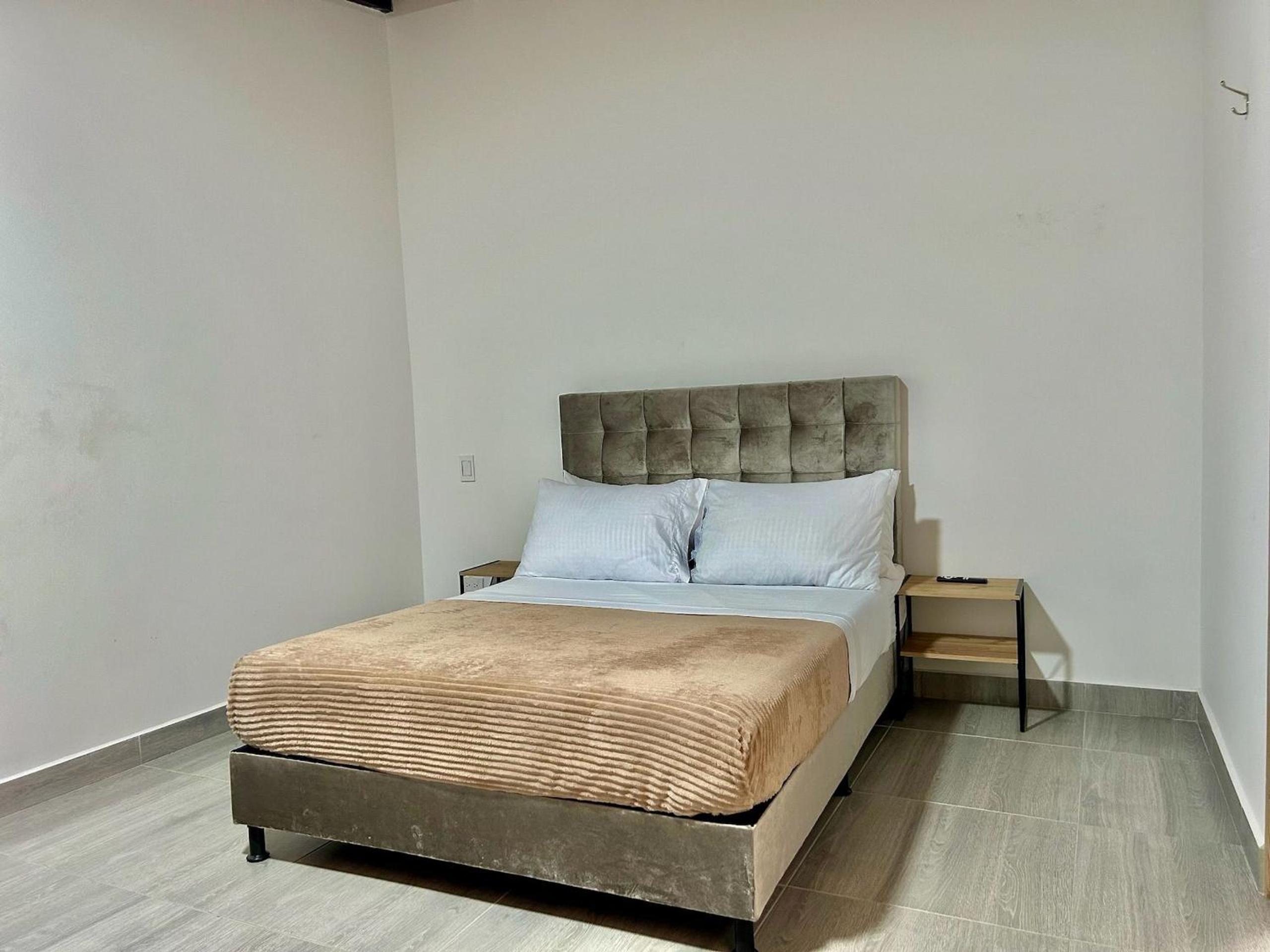 Apartahotel en Laureles