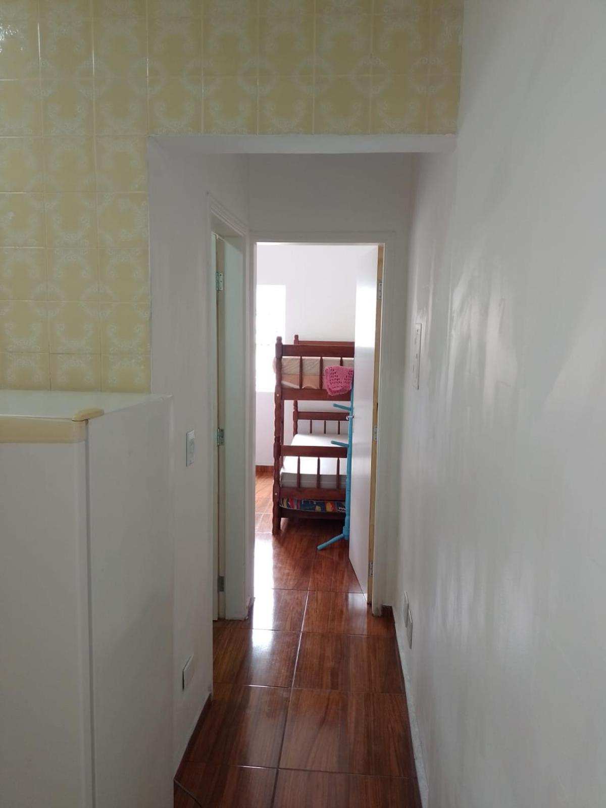 Apartamento até 10 pessoas, 4 quadras Praia Grande Ubatuba-SP