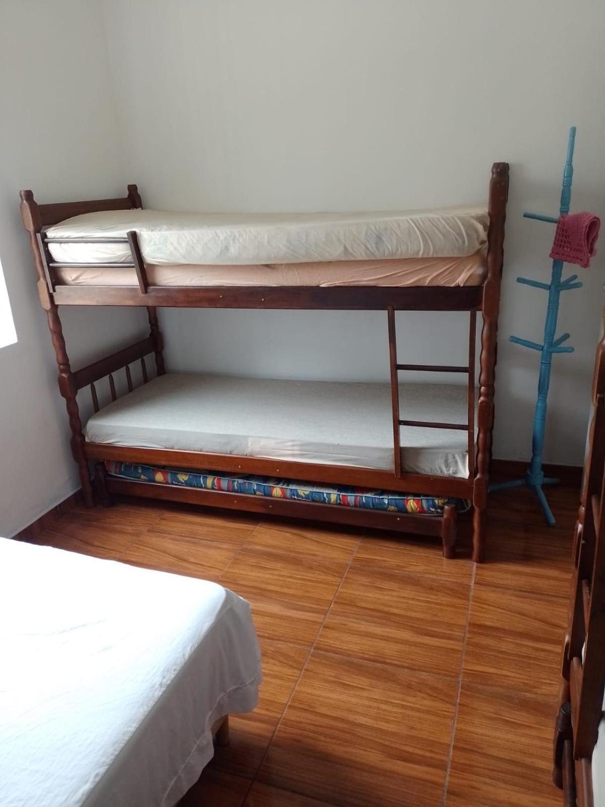 Apartamento até 10 pessoas, 4 quadras Praia Grande Ubatuba-SP