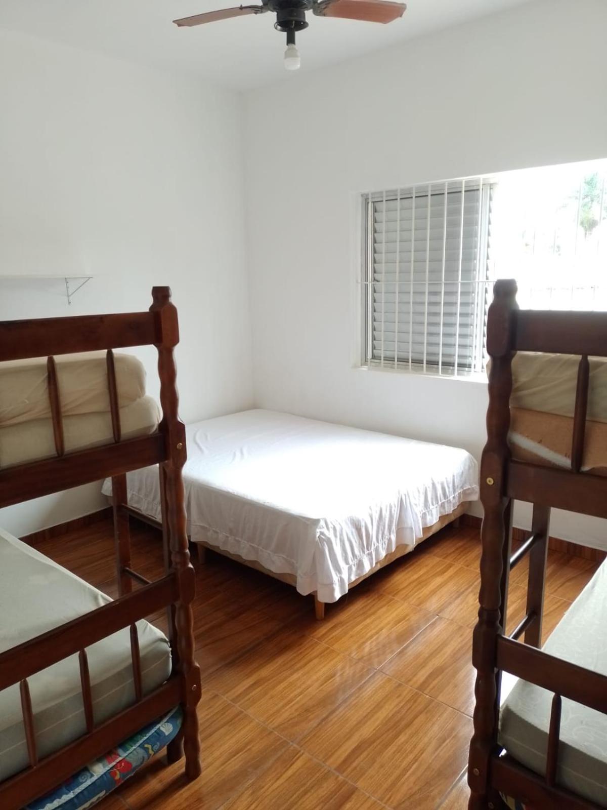 Apartamento até 10 pessoas, 4 quadras Praia Grande Ubatuba-SP