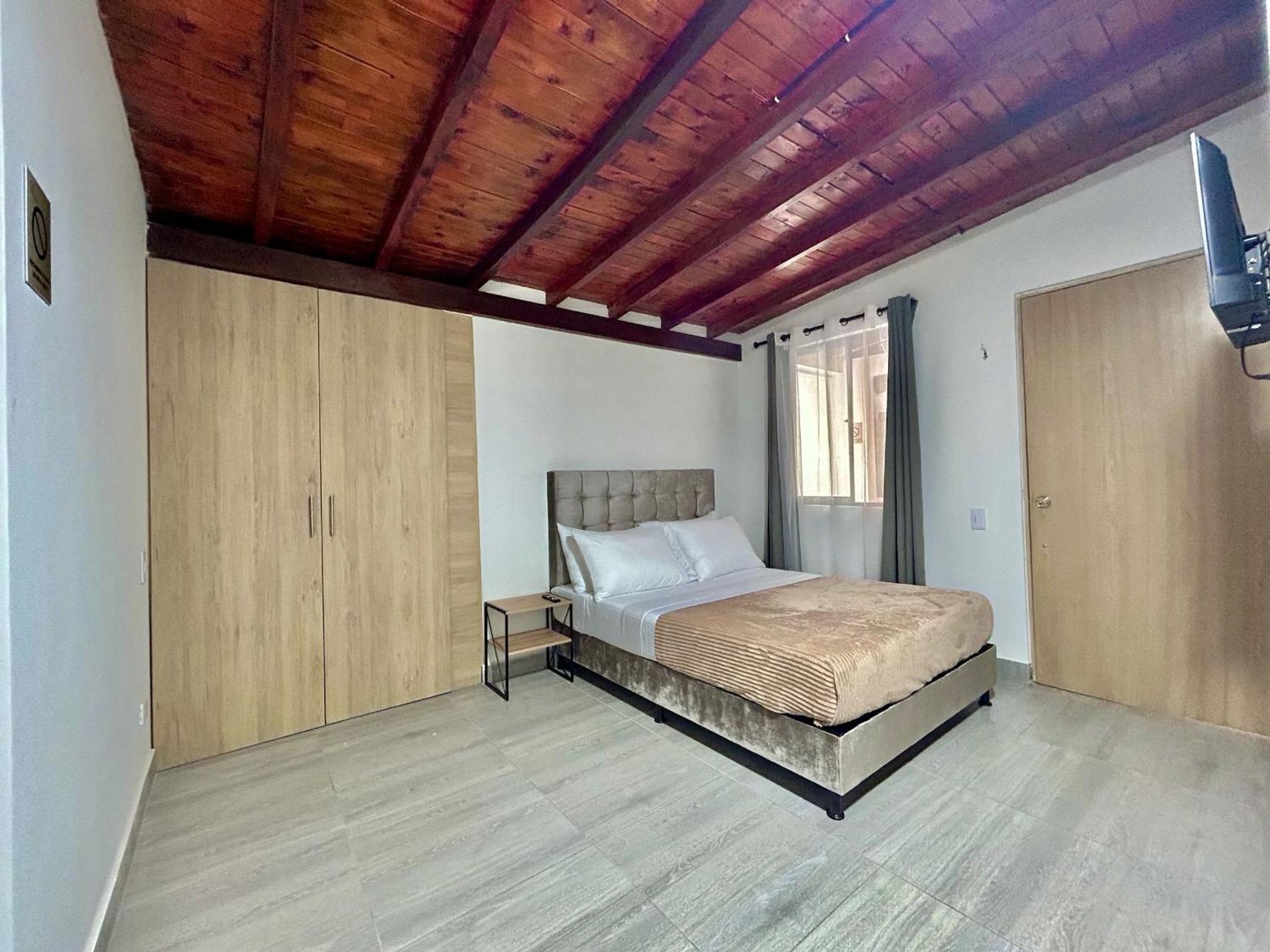 Apartahotel en Laureles