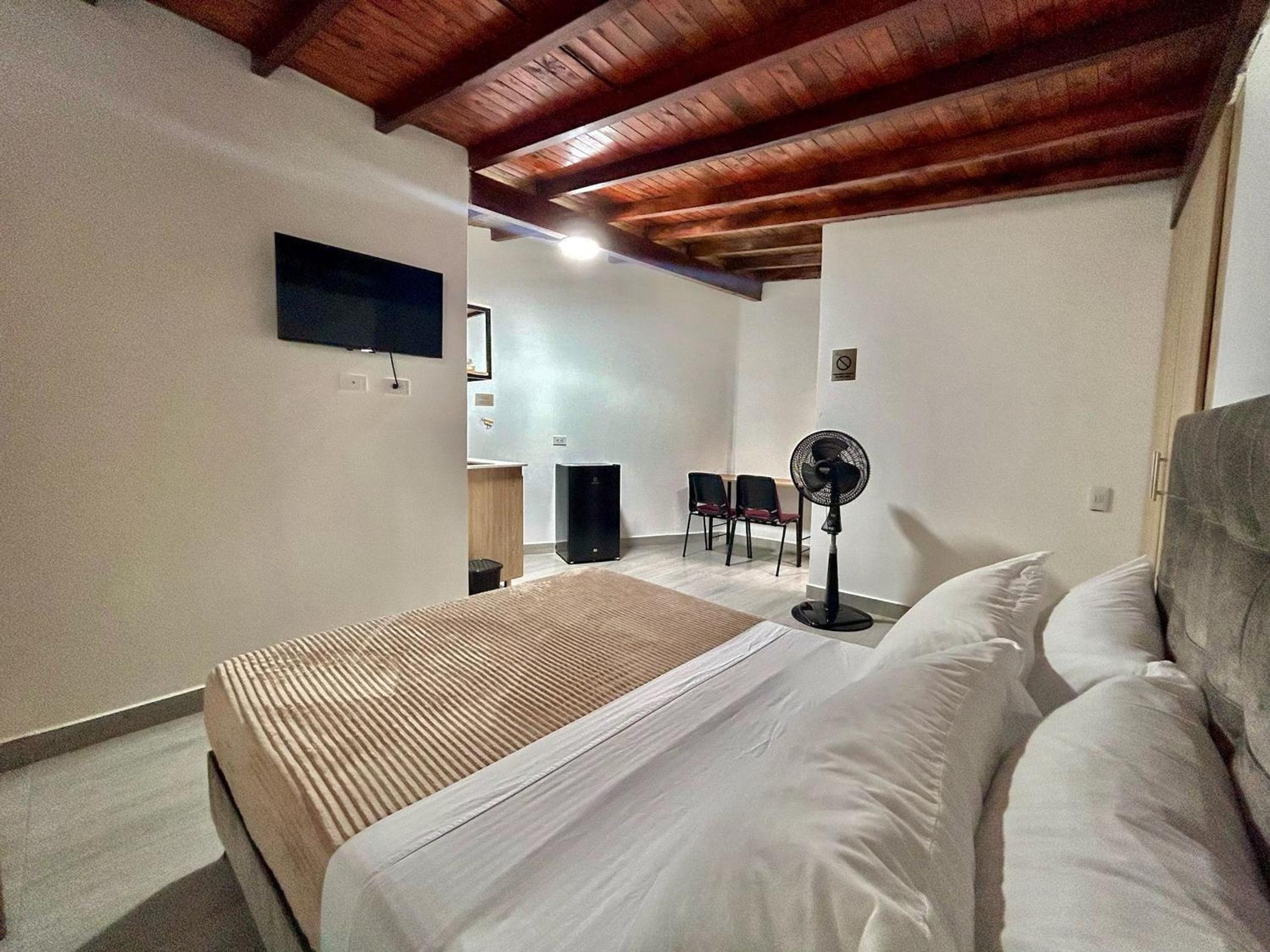 Apartahotel en Laureles