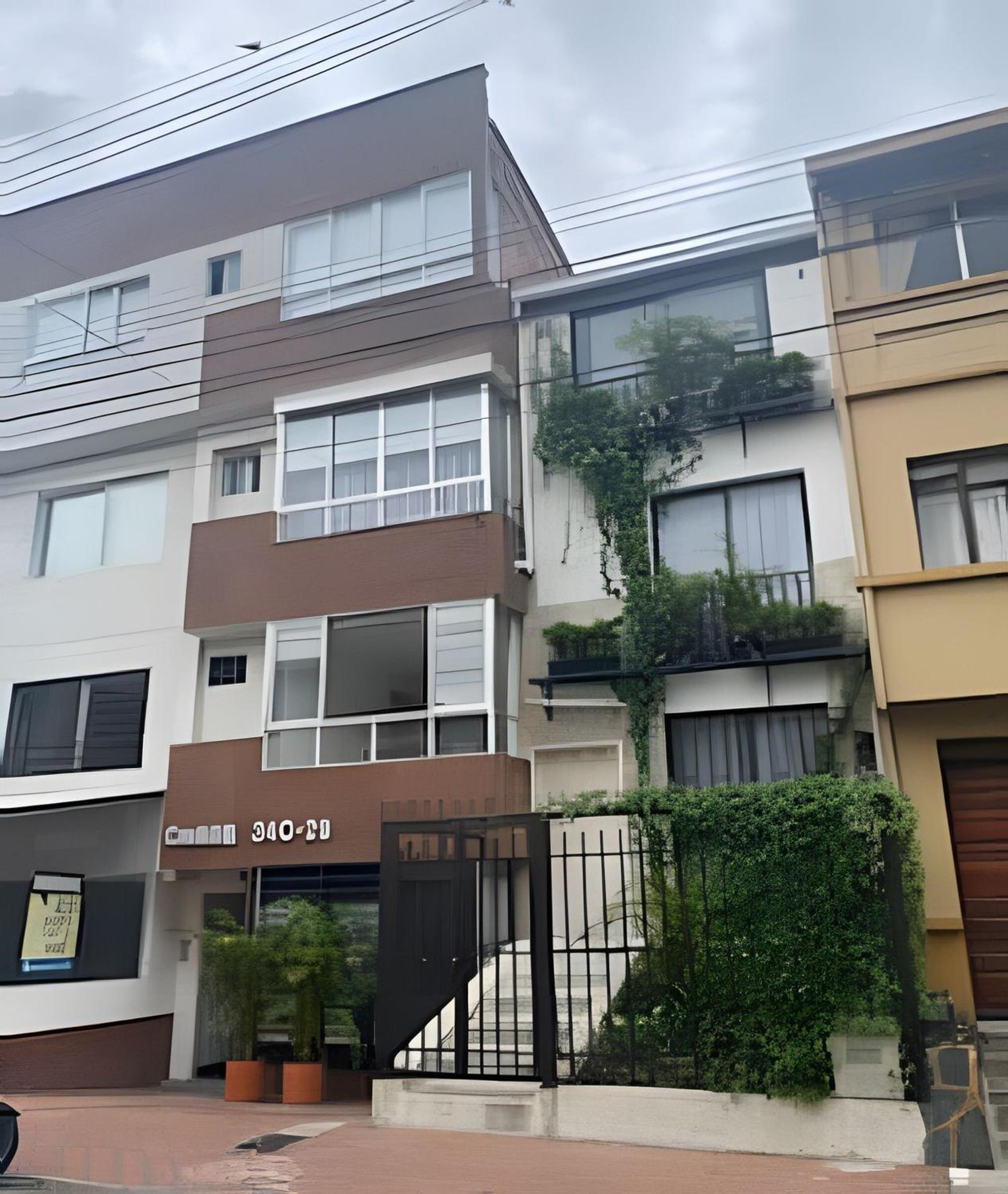 Laureles Apartments and Lofts