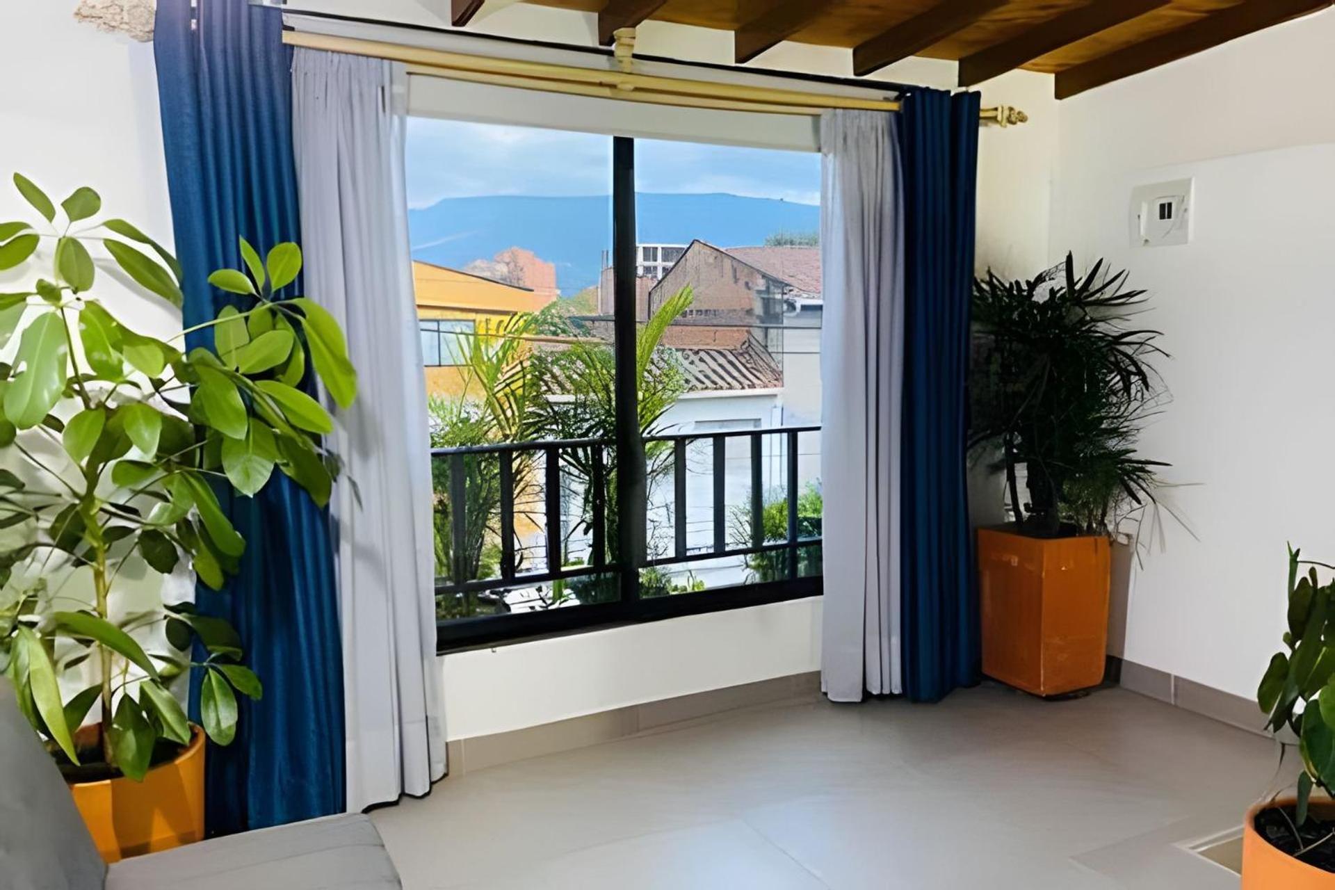 Laureles Apartments and Lofts