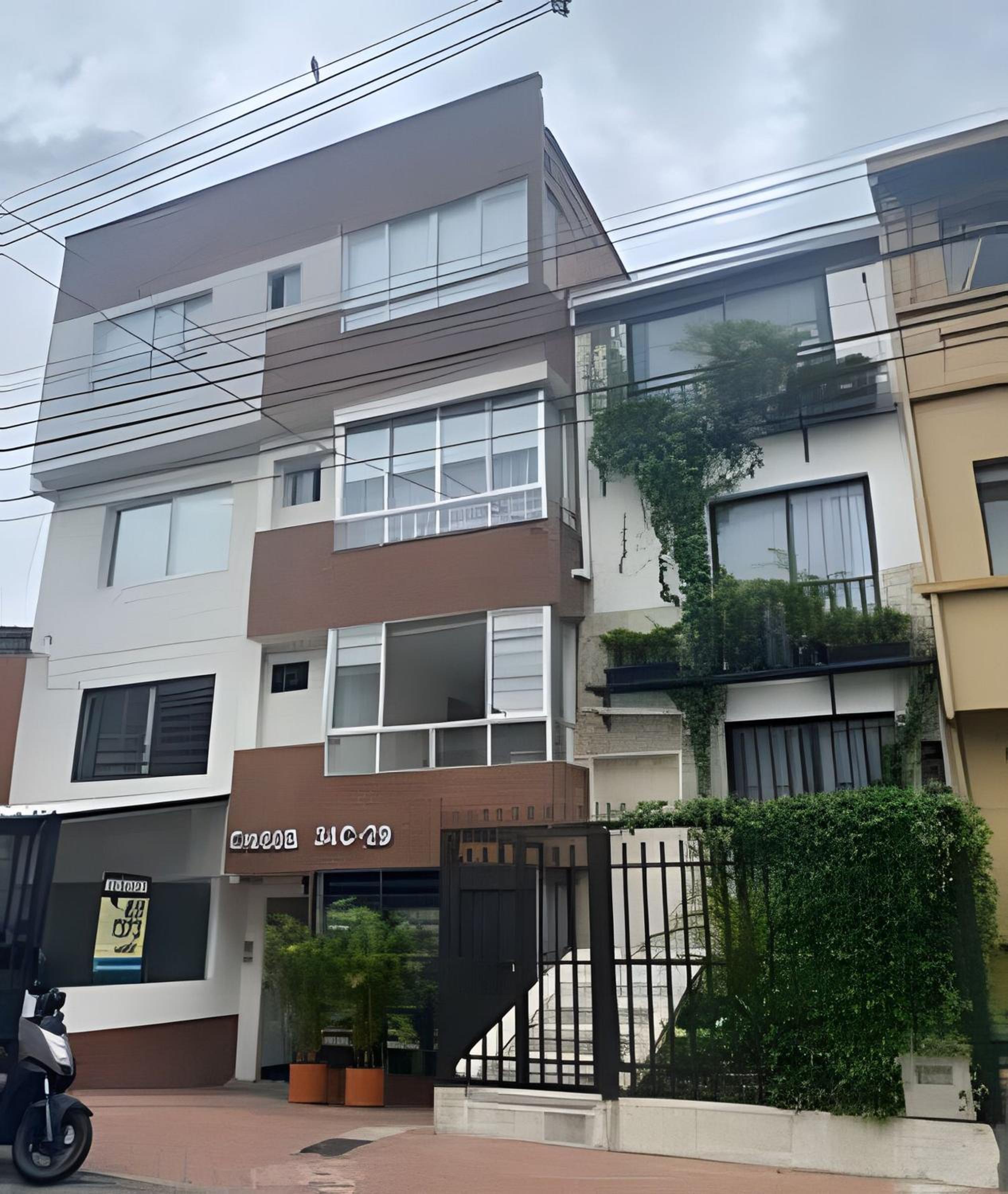 Laureles Apartments and Lofts