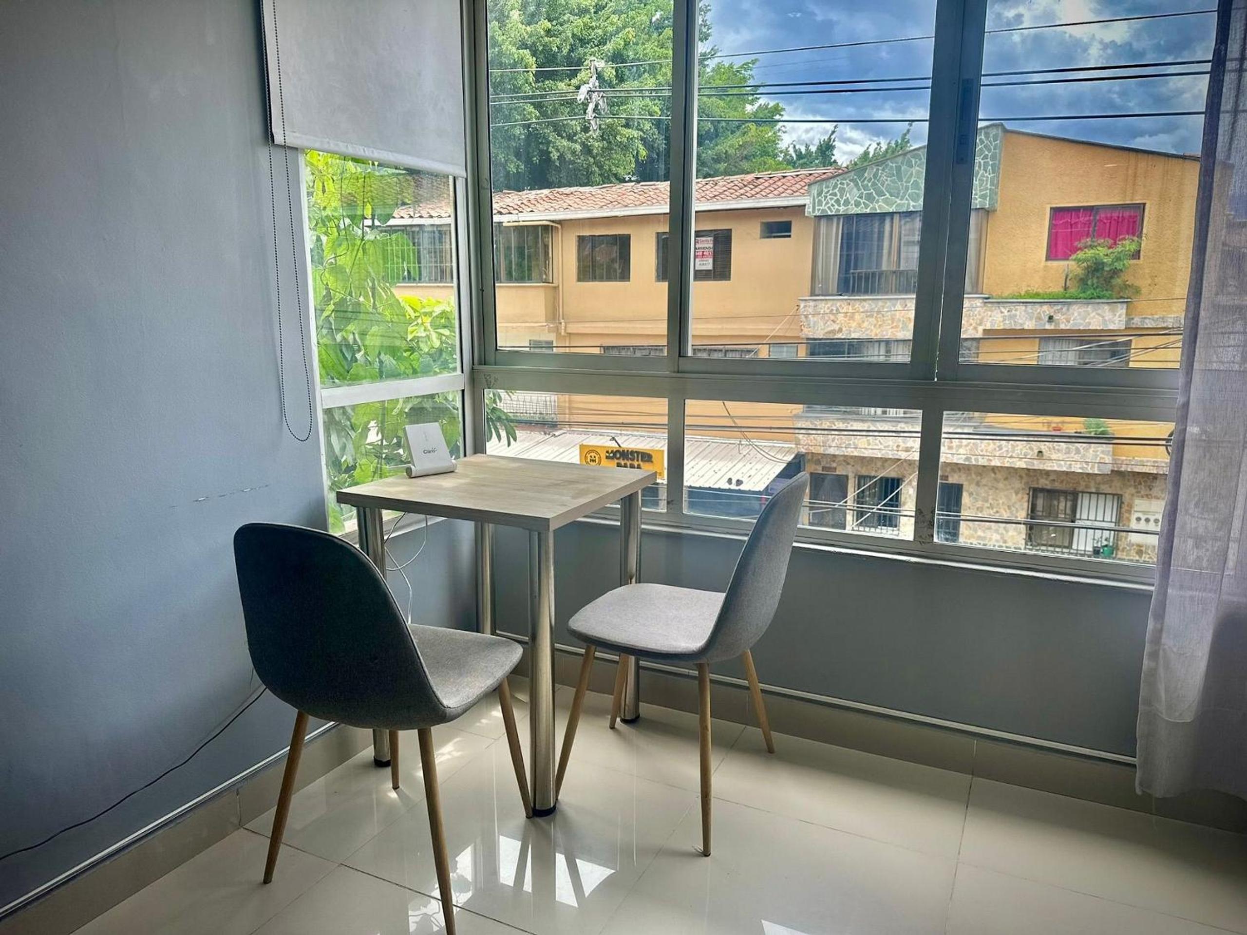 Laureles Apartments and Lofts