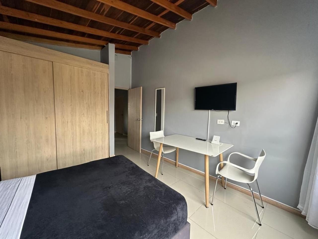 Laureles Apartments and Lofts