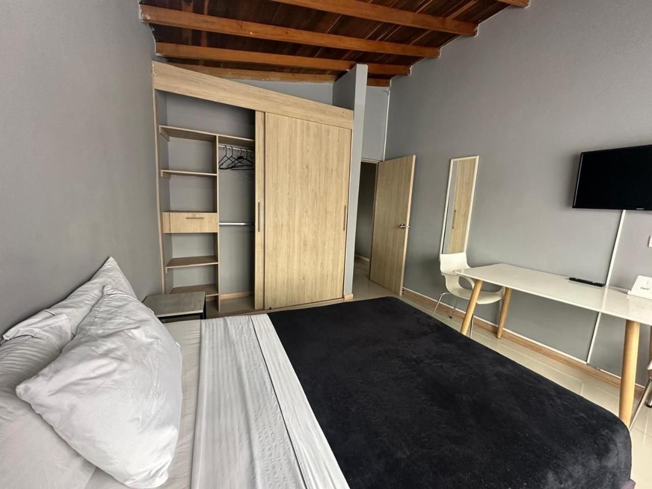 Laureles Apartments and Lofts