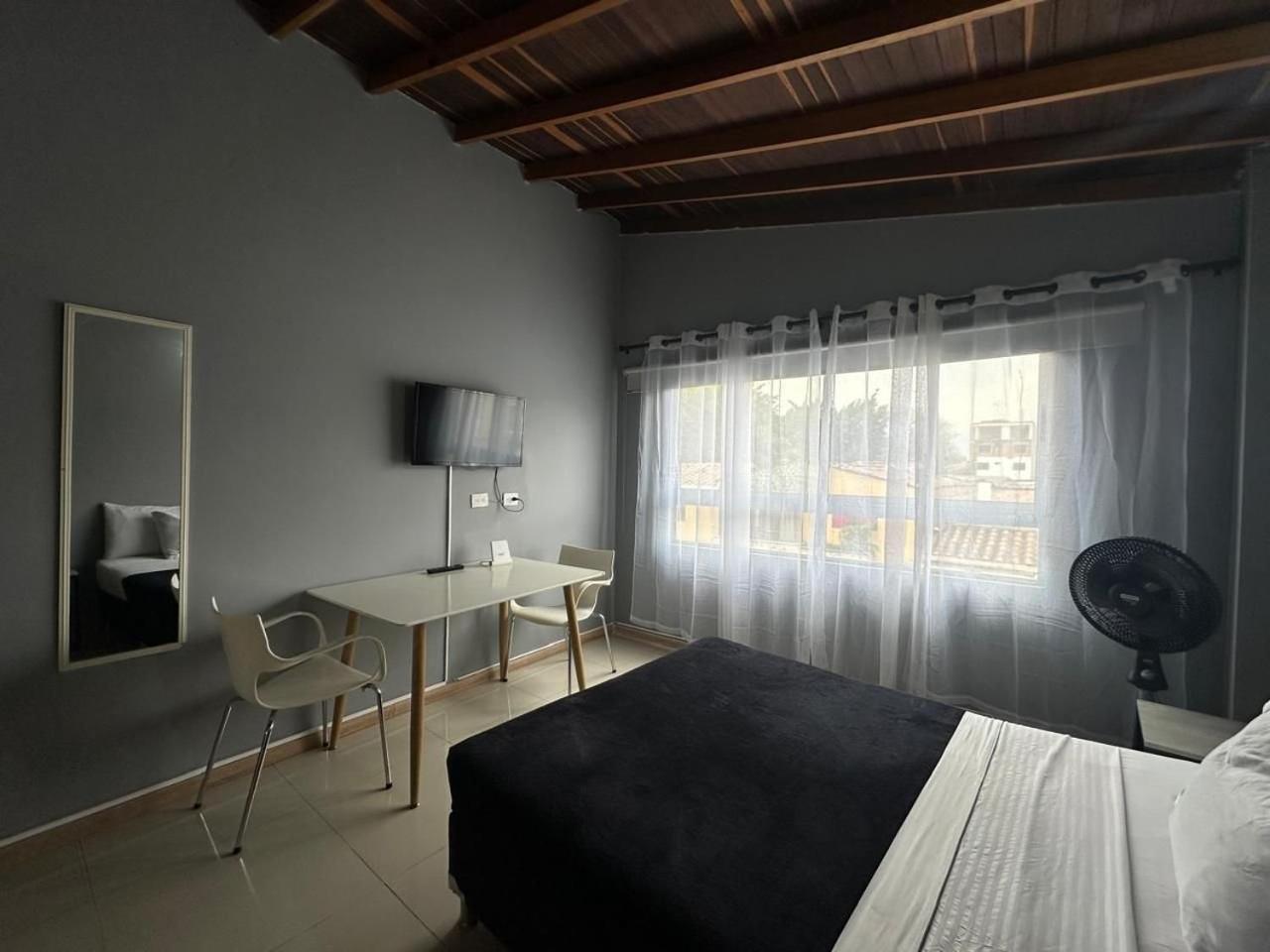 Laureles Apartments and Lofts