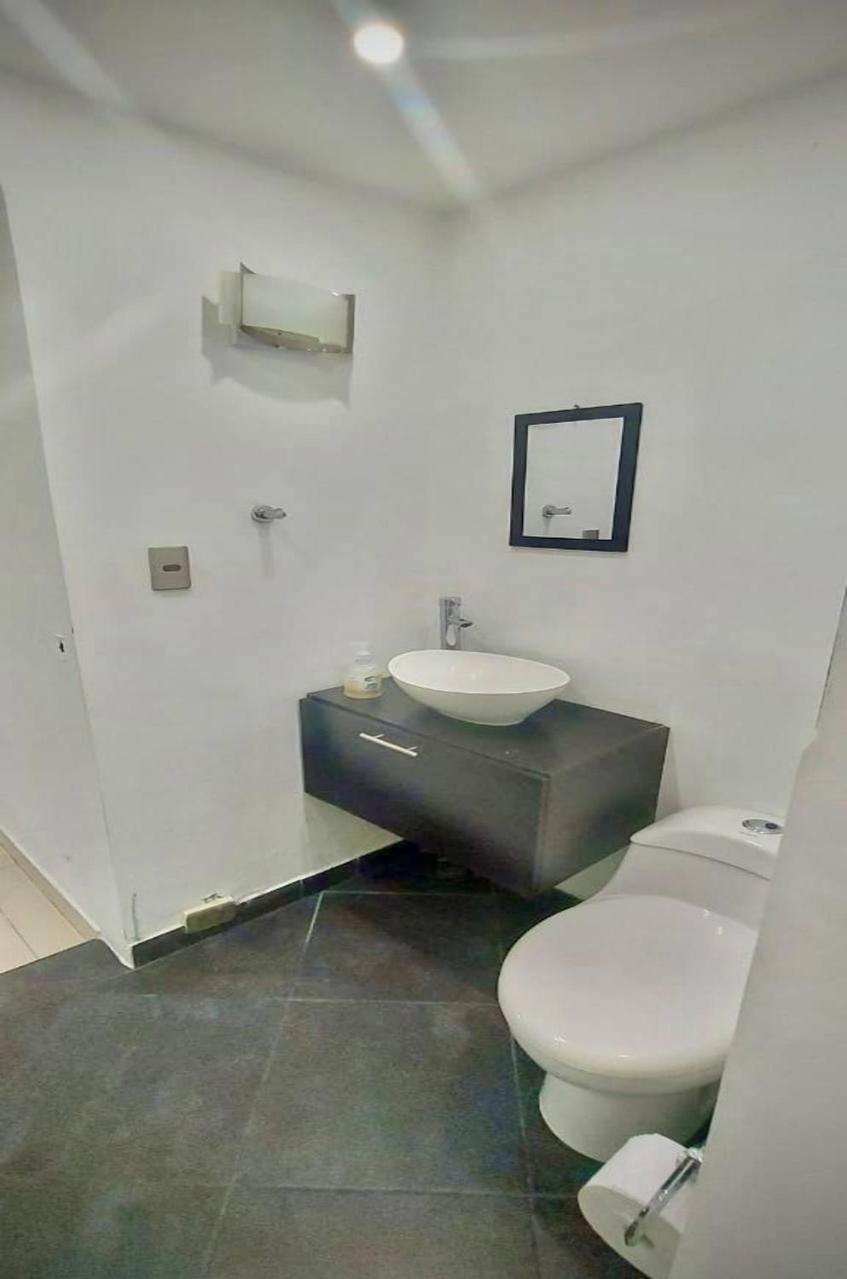 Laureles Apartments and Lofts