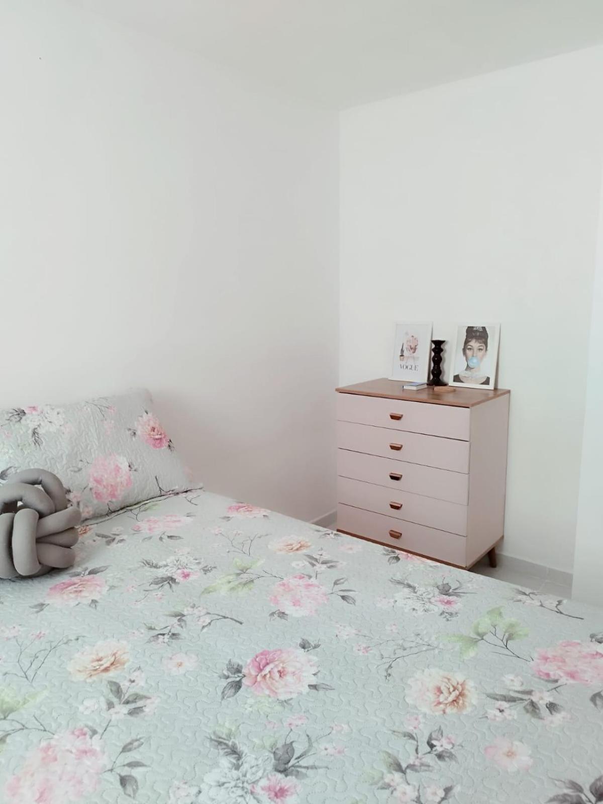 Apartamento 202- piscina,ar, proximo ás praias do Litoral Sul Paraíbano com garagem