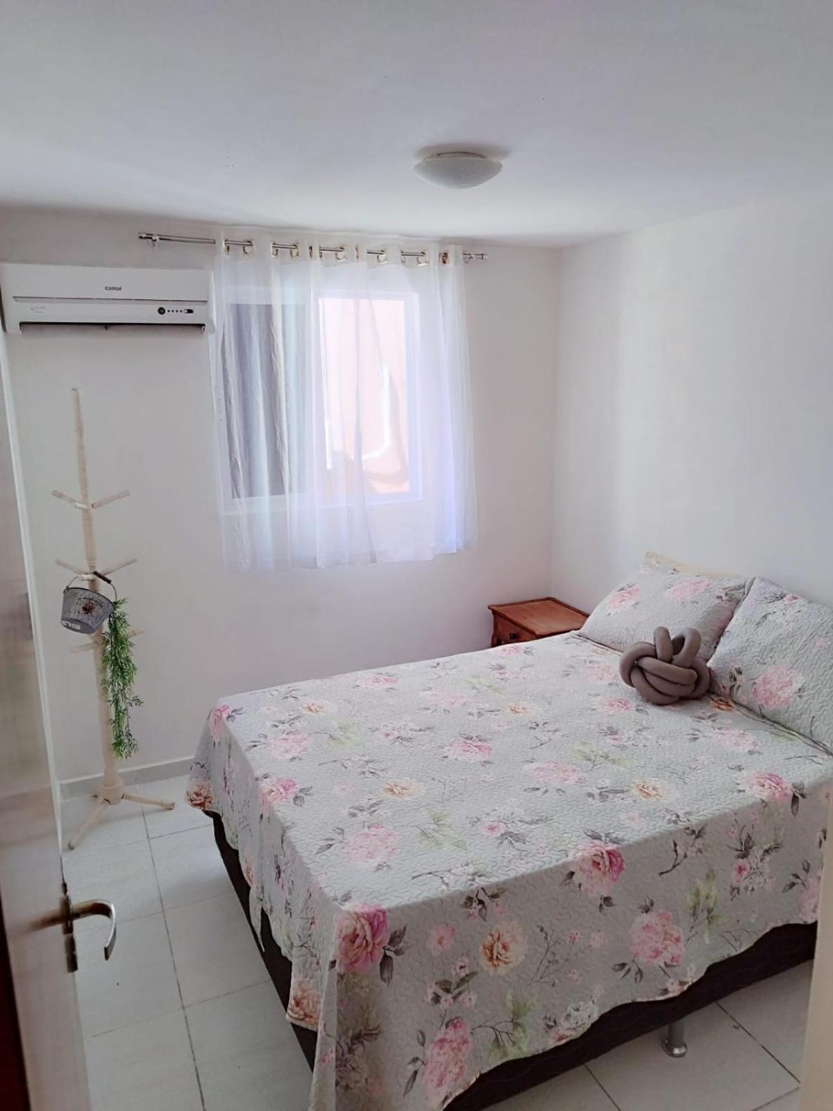 Apartamento 202- piscina,ar, proximo ás praias do Litoral Sul Paraíbano com garagem