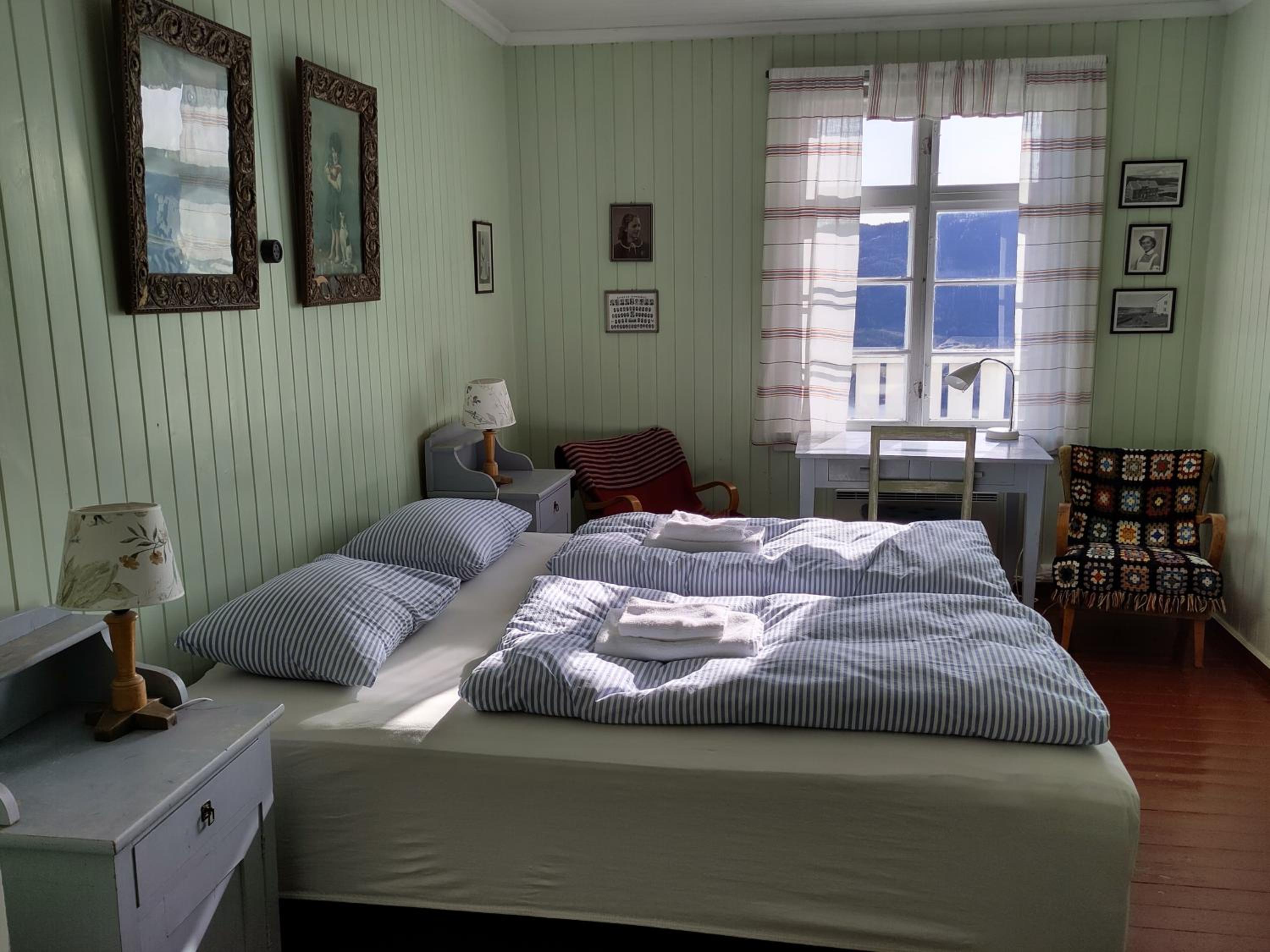 Photo 7