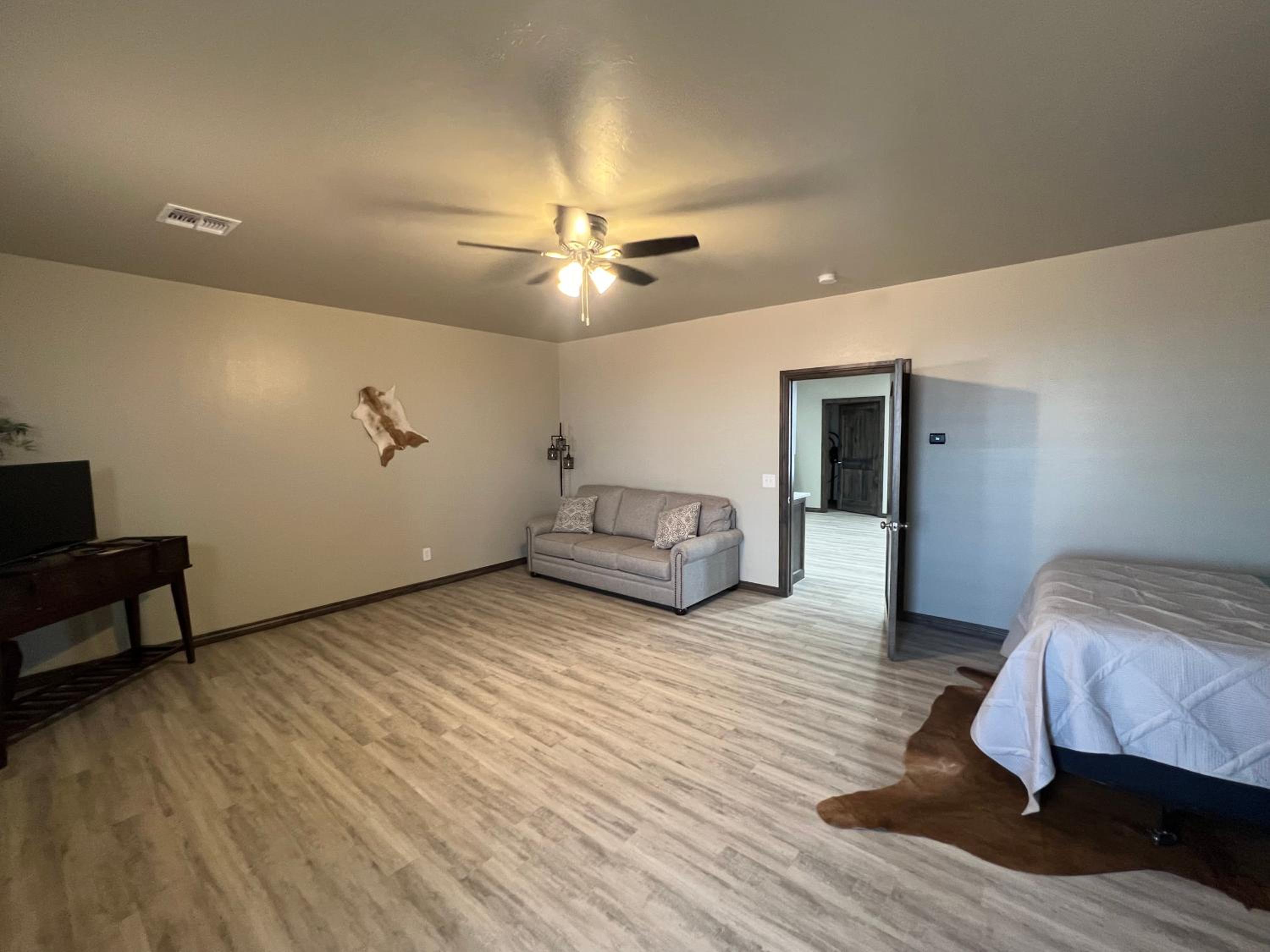 Lakeview Suites
