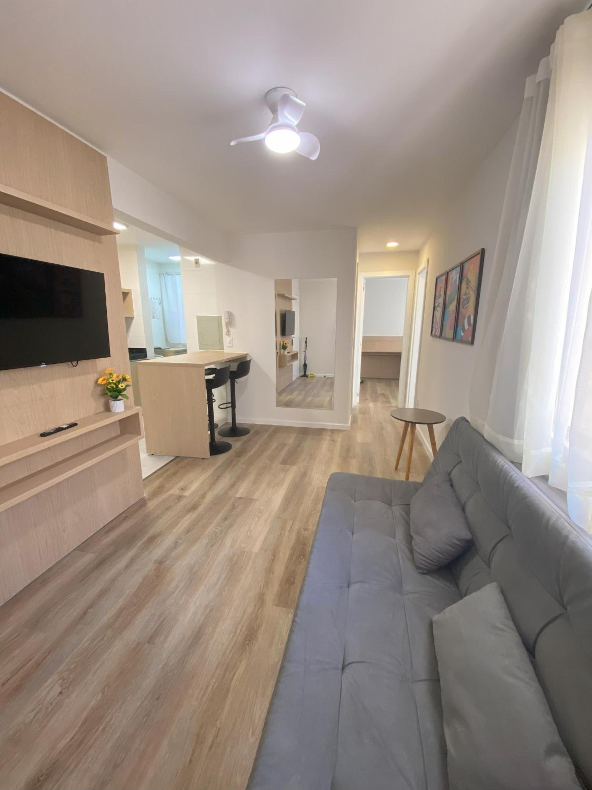 Apartamento Inteiro Novo - 2 Quartos - REGIÃO CENTRAL FOZ