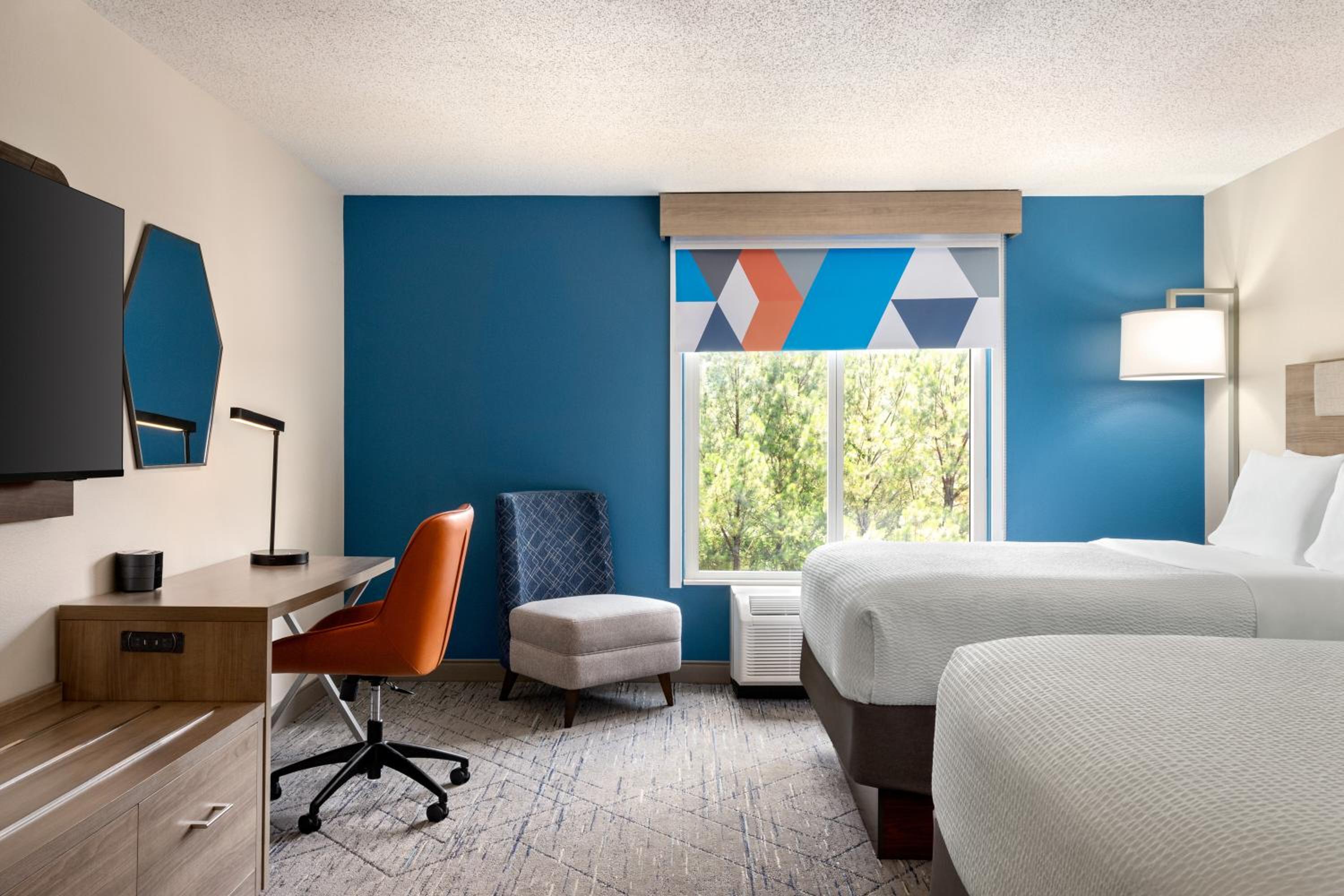 Birmingham Vacations - Holiday Inn Express Birmingham Irondale East, an IHG Hotel - Property Image 7