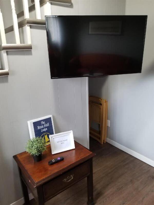 The Rosehall PEC Waterfront Stay