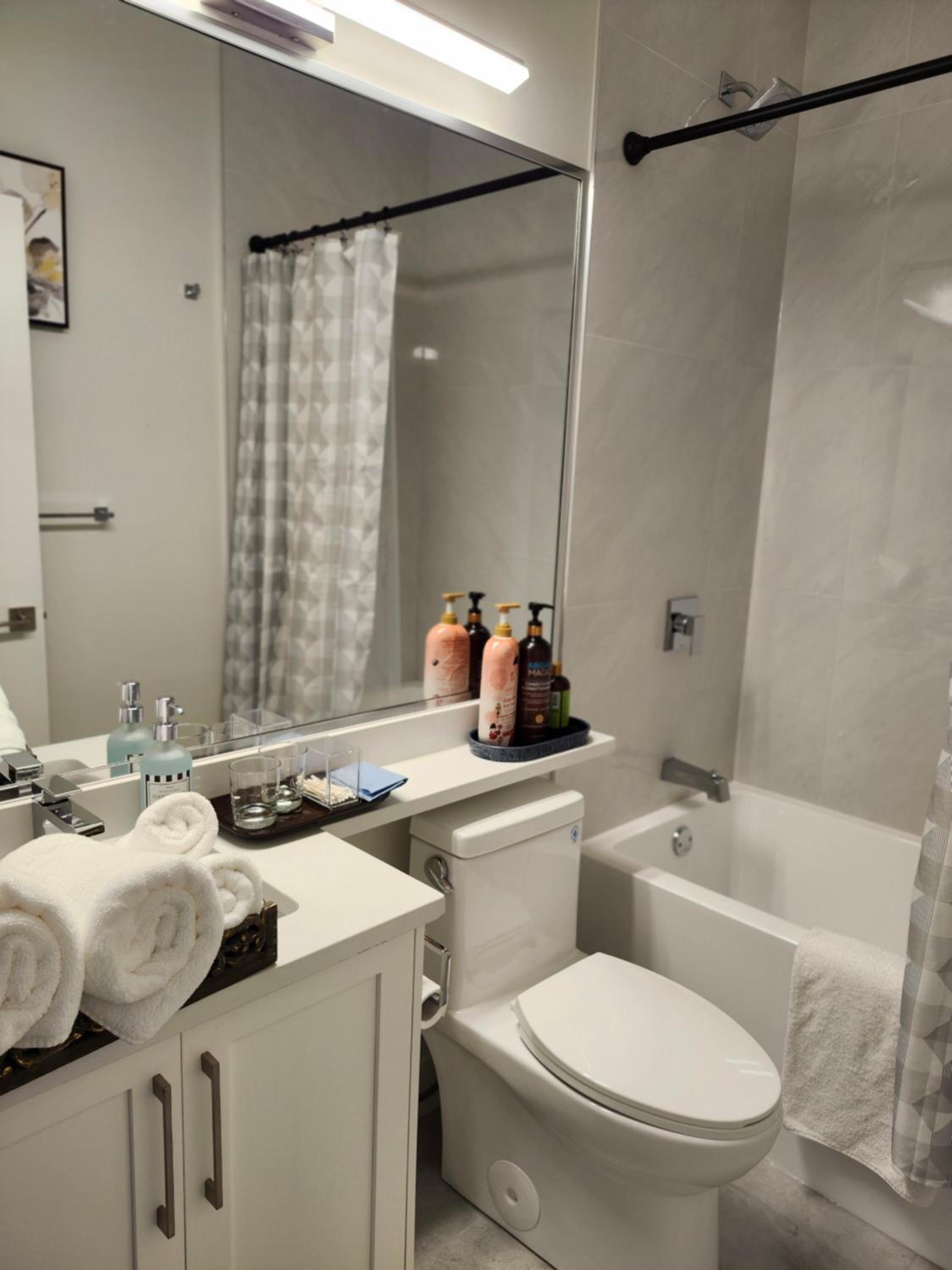 Cozy Private Suite near YVR Airport