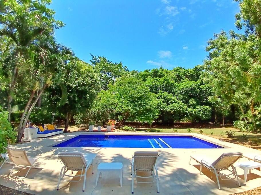Casa Brisa Girardot - Hermosa Casa Rodeada de Naturaleza