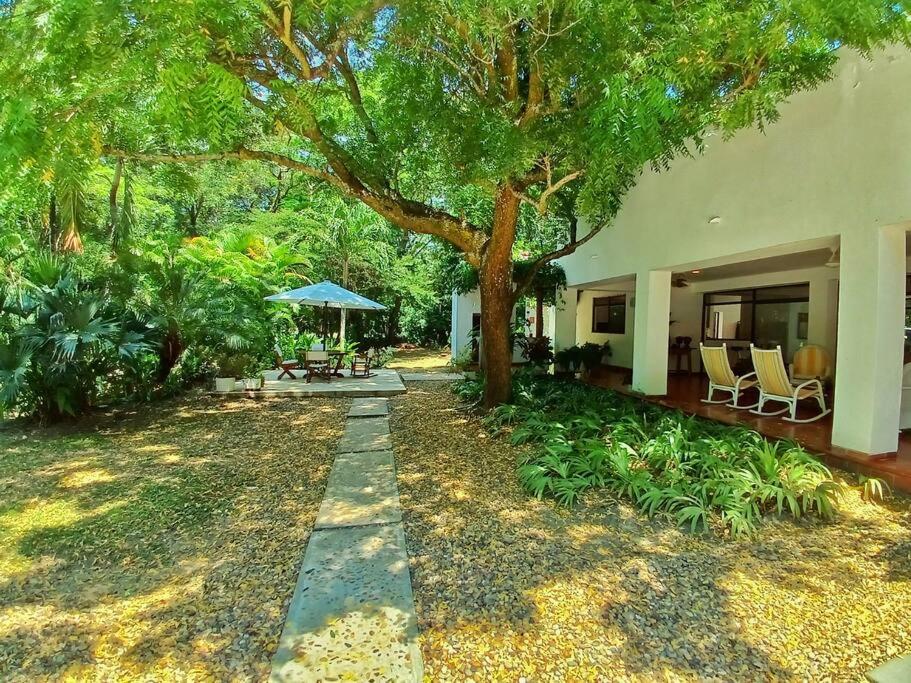 Casa Brisa Girardot - Hermosa Casa Rodeada de Naturaleza