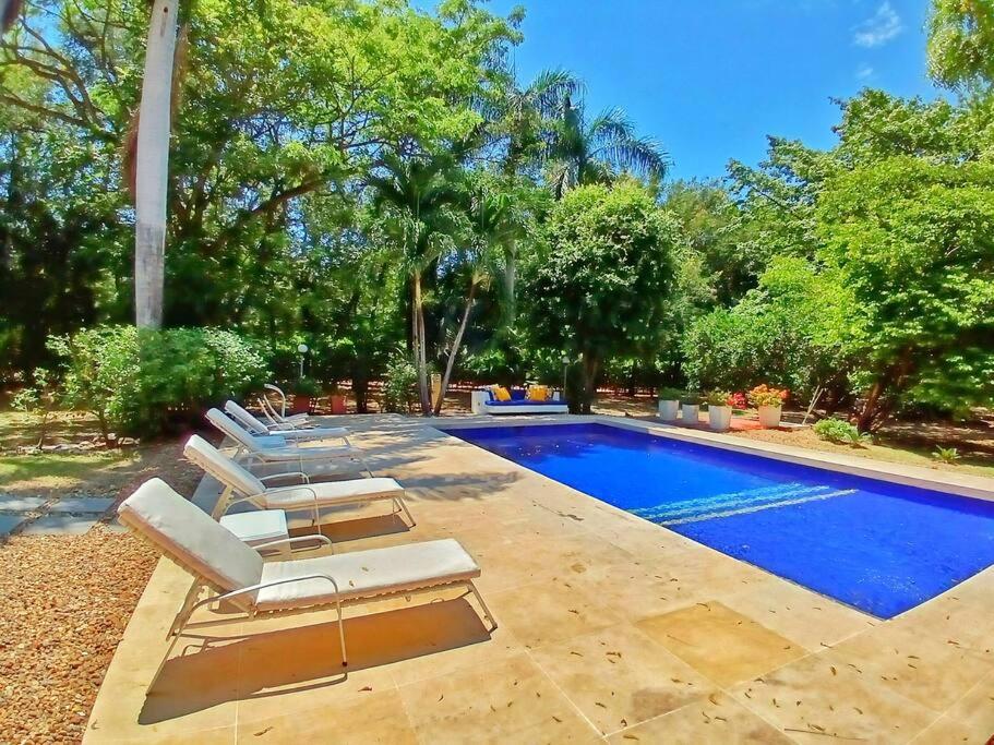 Casa Brisa Girardot - Hermosa Casa Rodeada de Naturaleza