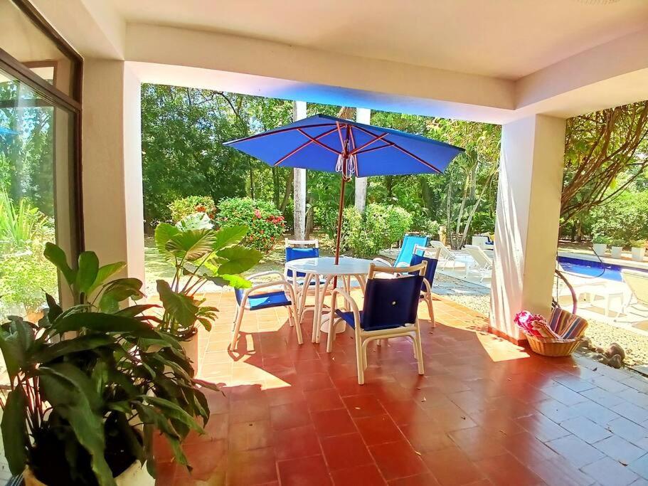 Casa Brisa Girardot - Hermosa Casa Rodeada de Naturaleza