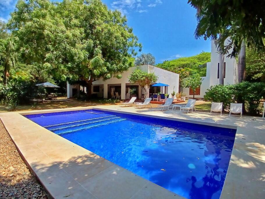 Casa Brisa Girardot - Hermosa Casa Rodeada de Naturaleza