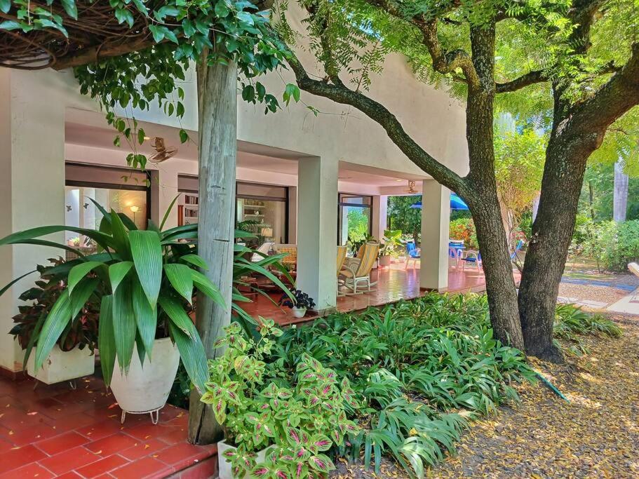 Casa Brisa Girardot - Hermosa Casa Rodeada de Naturaleza