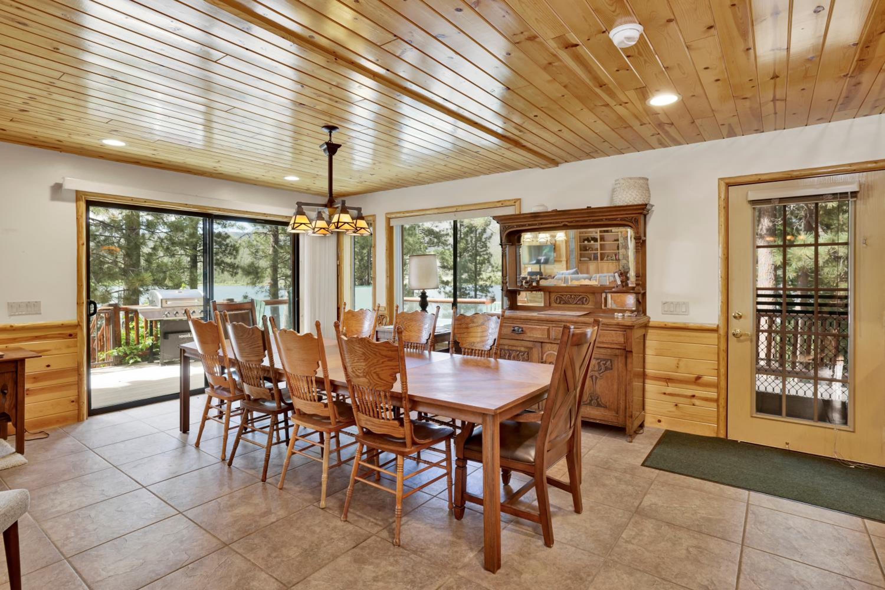 Eagle point lake house #2471