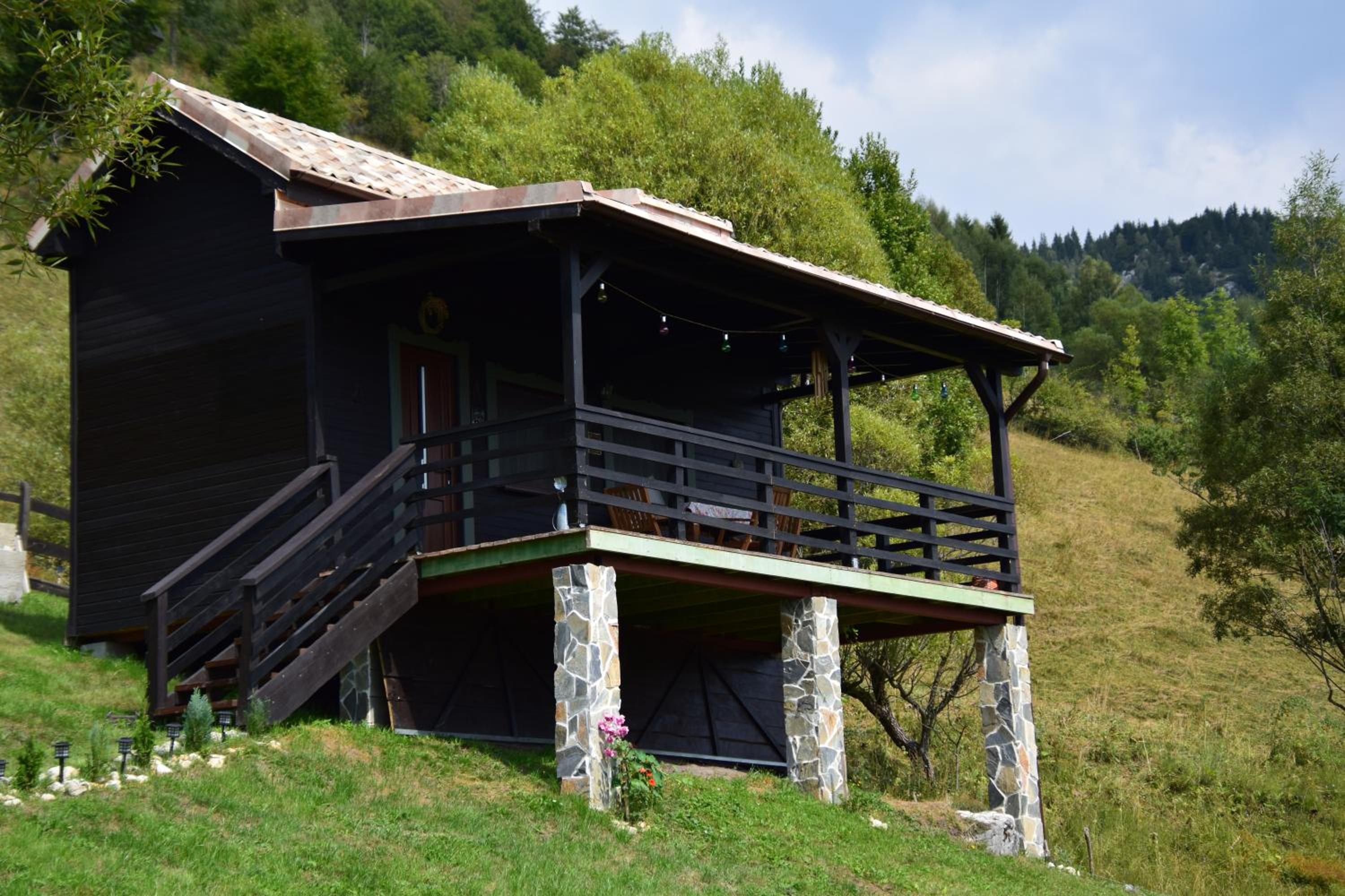 Magura Rustic Tiny House