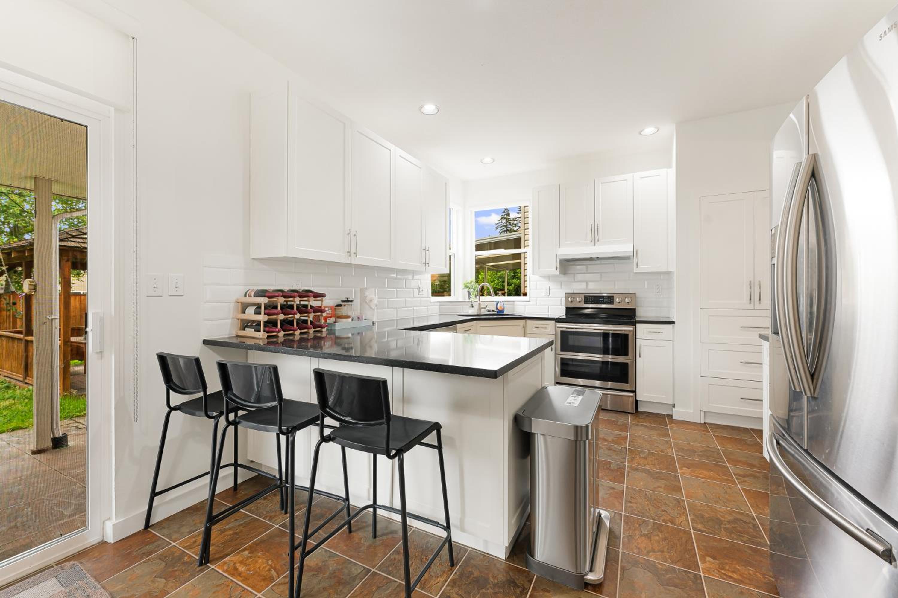 Spacious 4br Home in Fleetwood, with Free Parking - Property Image 23