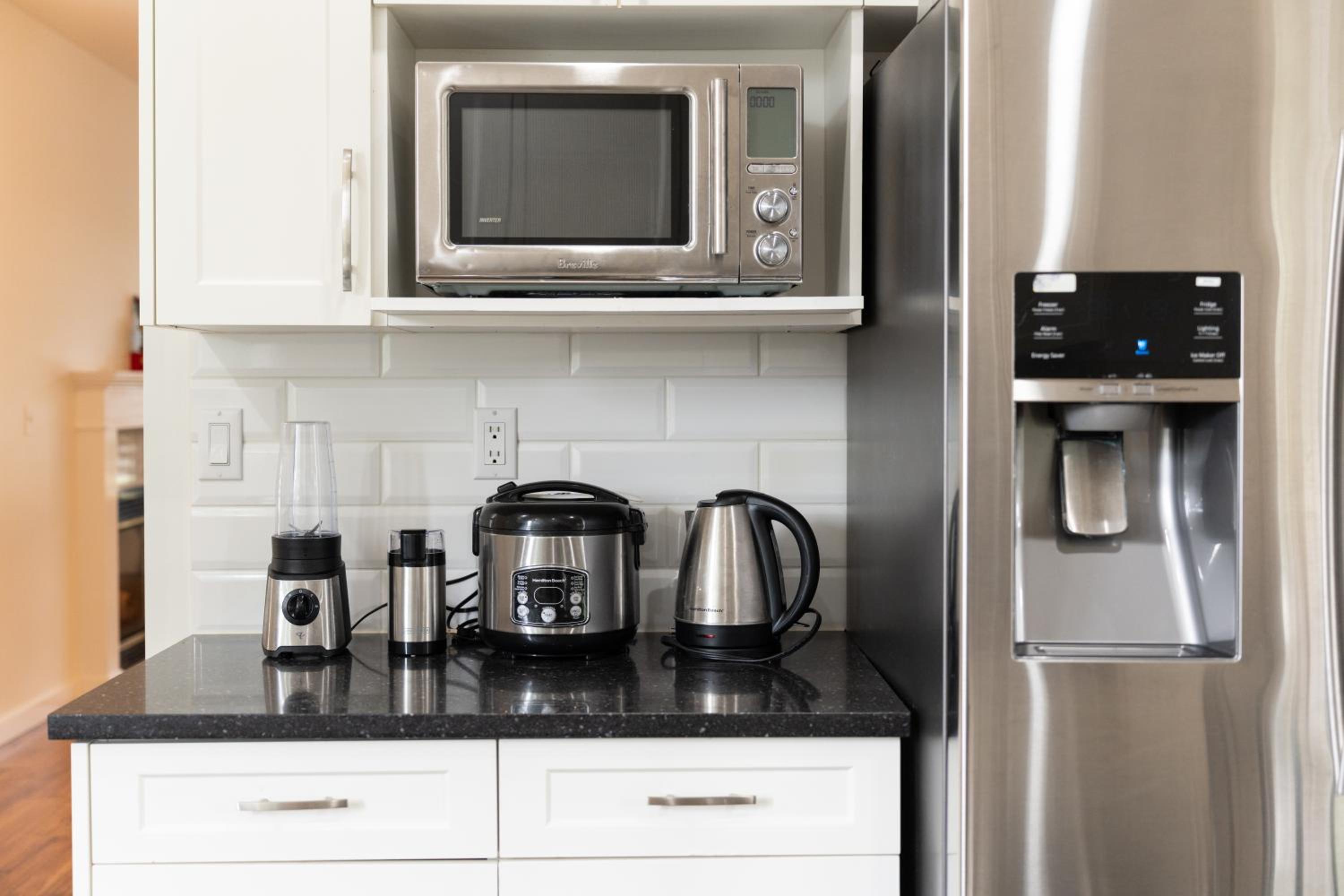 Spacious 4br Home in Fleetwood, with Free Parking - Property Image 10