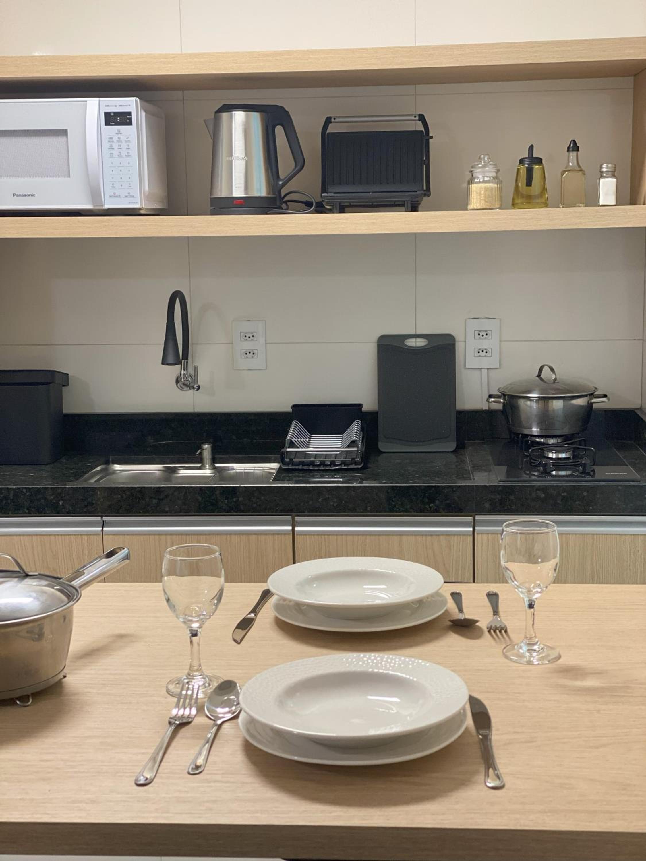 Apartamento Inteiro Novo - 2 Quartos - REGIÃO CENTRAL FOZ