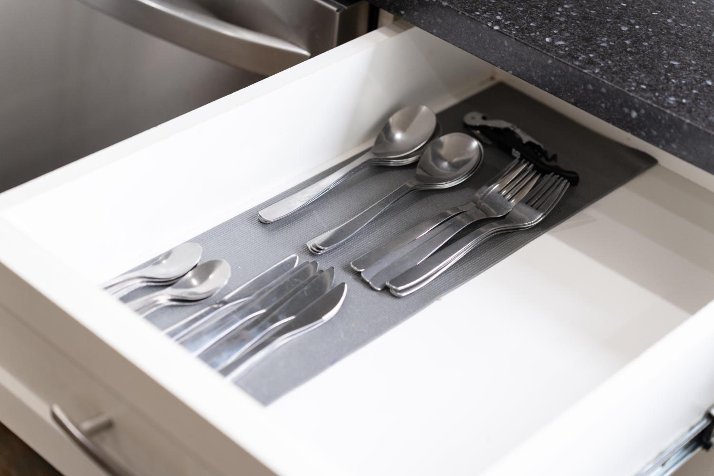 Spacious 4br Home in Fleetwood, with Free Parking - Property Image 11