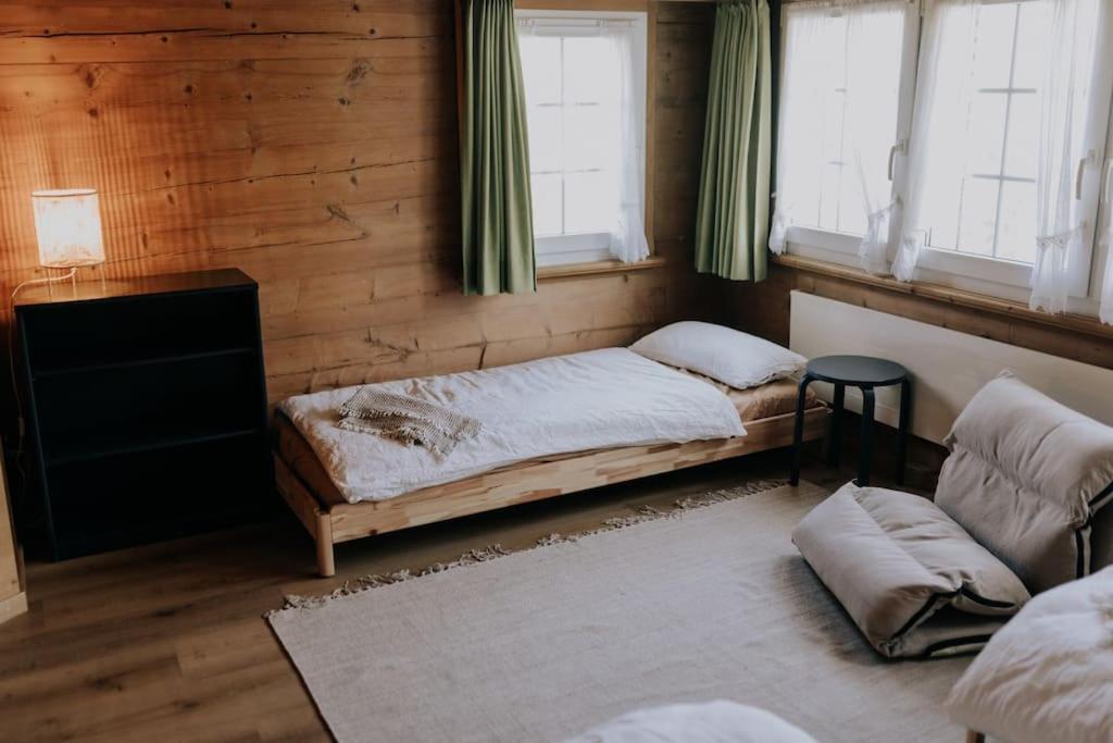 Familien-Chalet am Alpstein für Gruppen bis 12 Personen und Familien, Appenzell Premium Privatunterkunft im Ski- und Wandergebiet Hoher Kasten