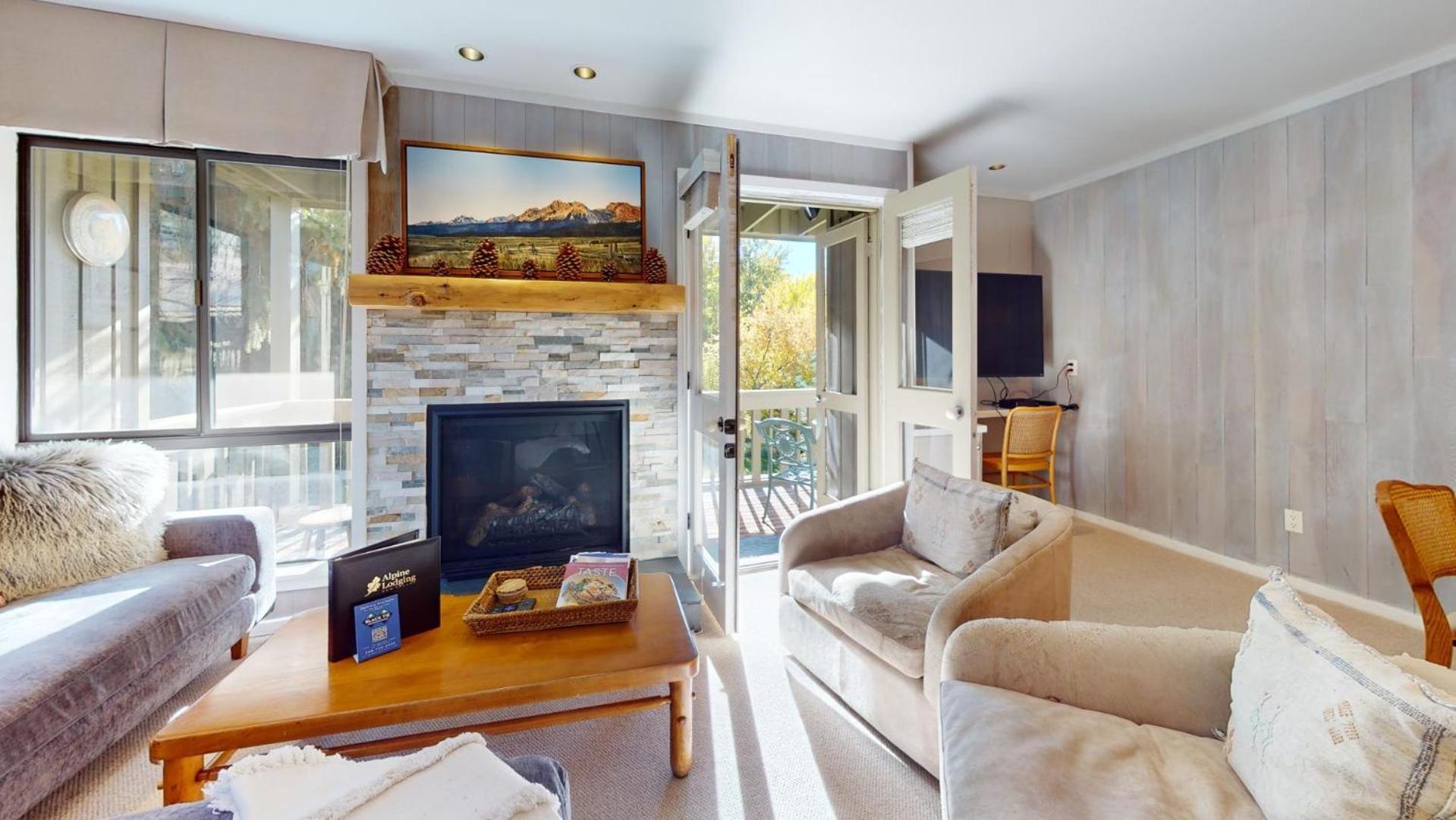 Ketchum Vacations - Cottonwood Condo 1413 - Property Image 2