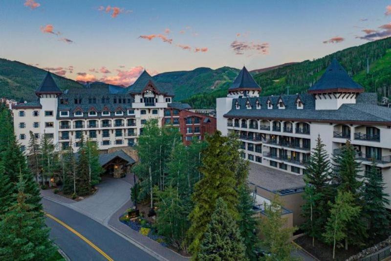 Luxury 3 Bedroom Residence In Lionshead Village - Walk To Ski! view 2