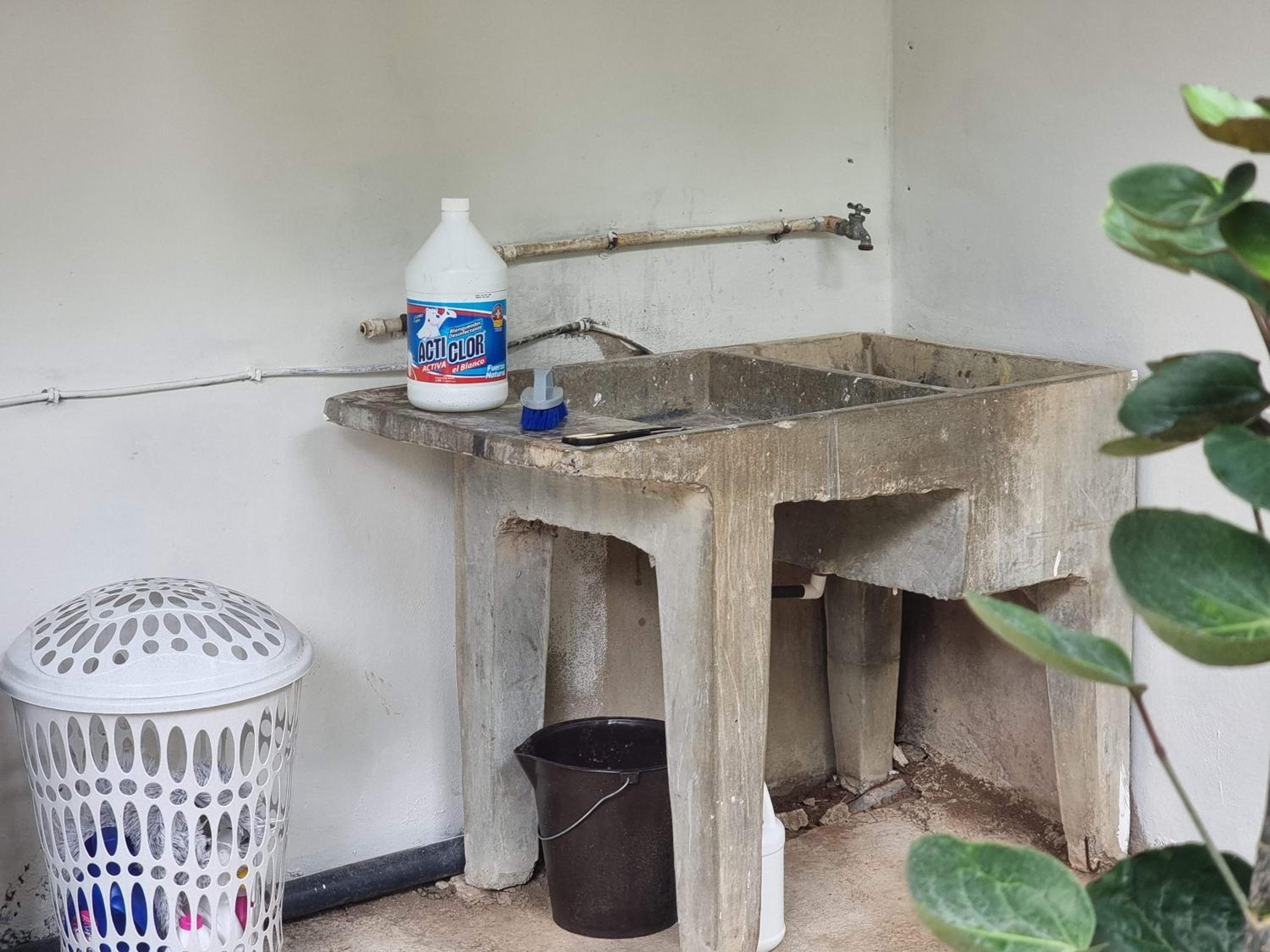 Casa de Olas - Eco Rustic Hostel