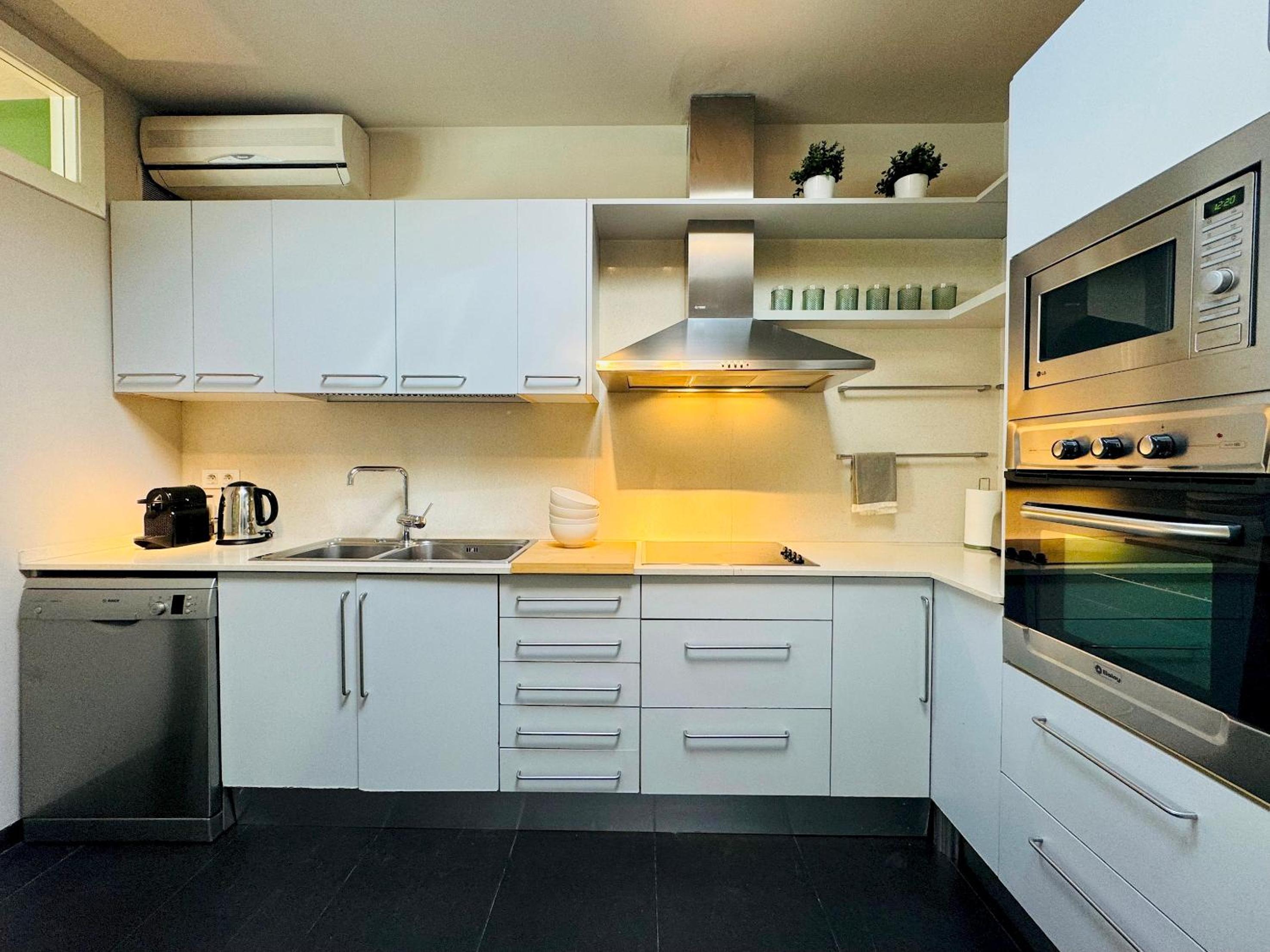 Modernist Gem Penthouse
