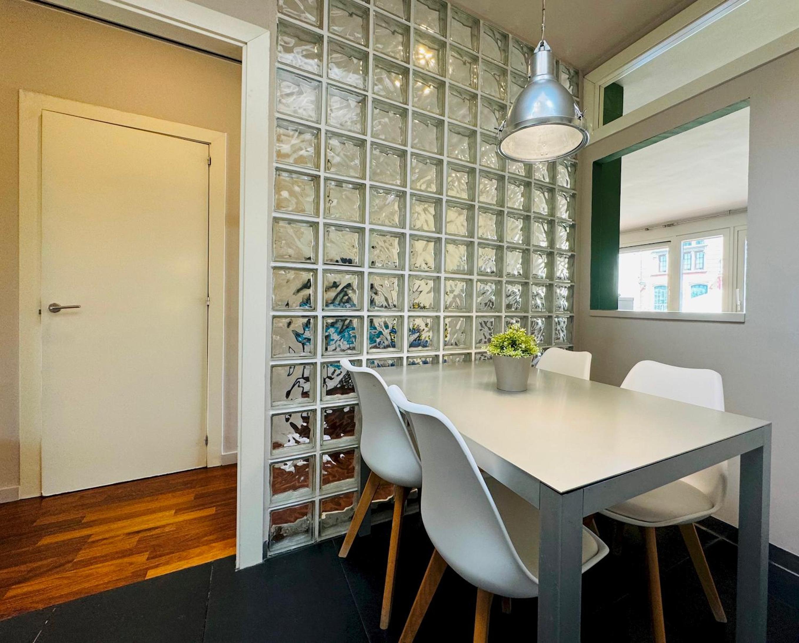 Modernist Gem Penthouse