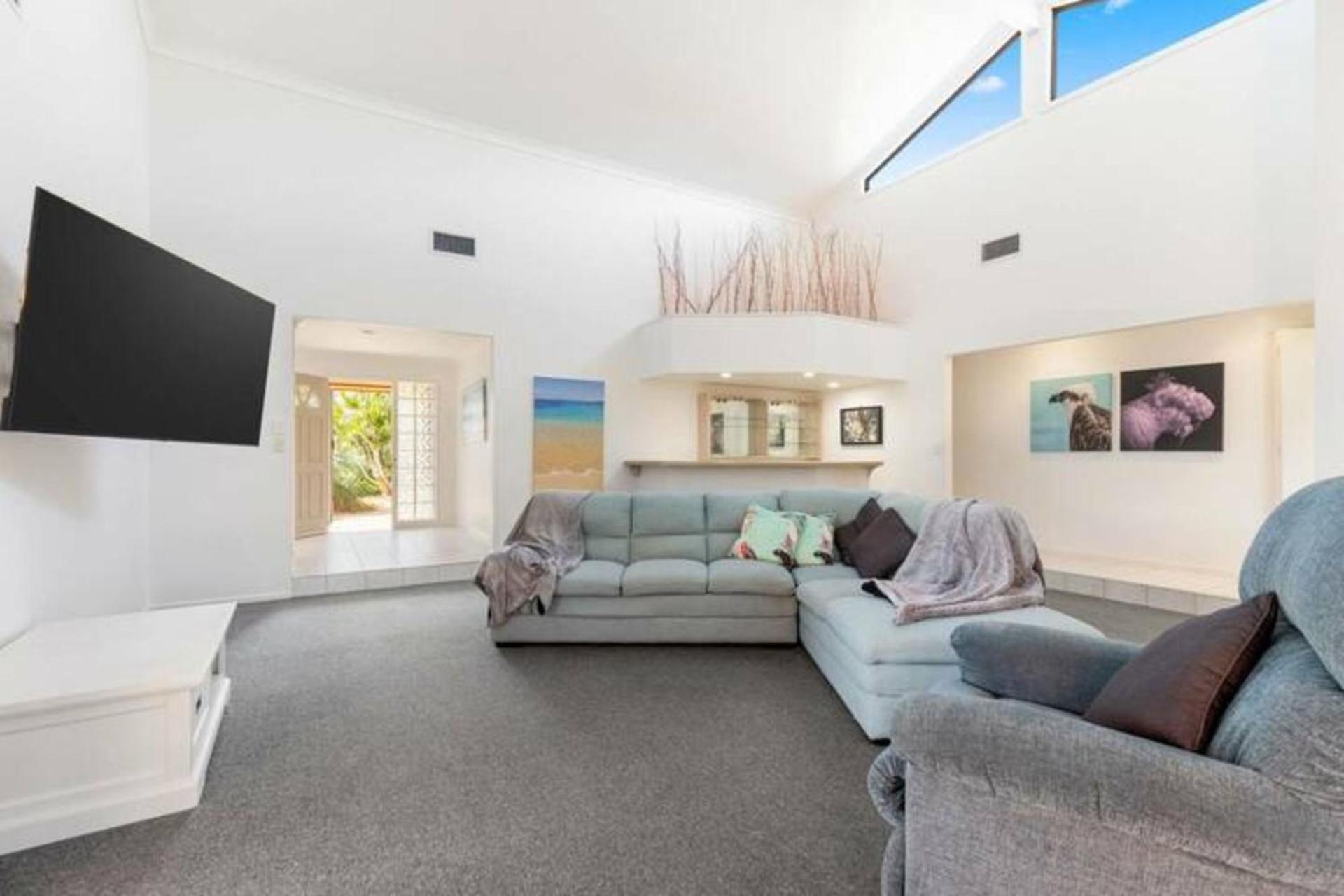 Oceanside Escape in Point Vernon
