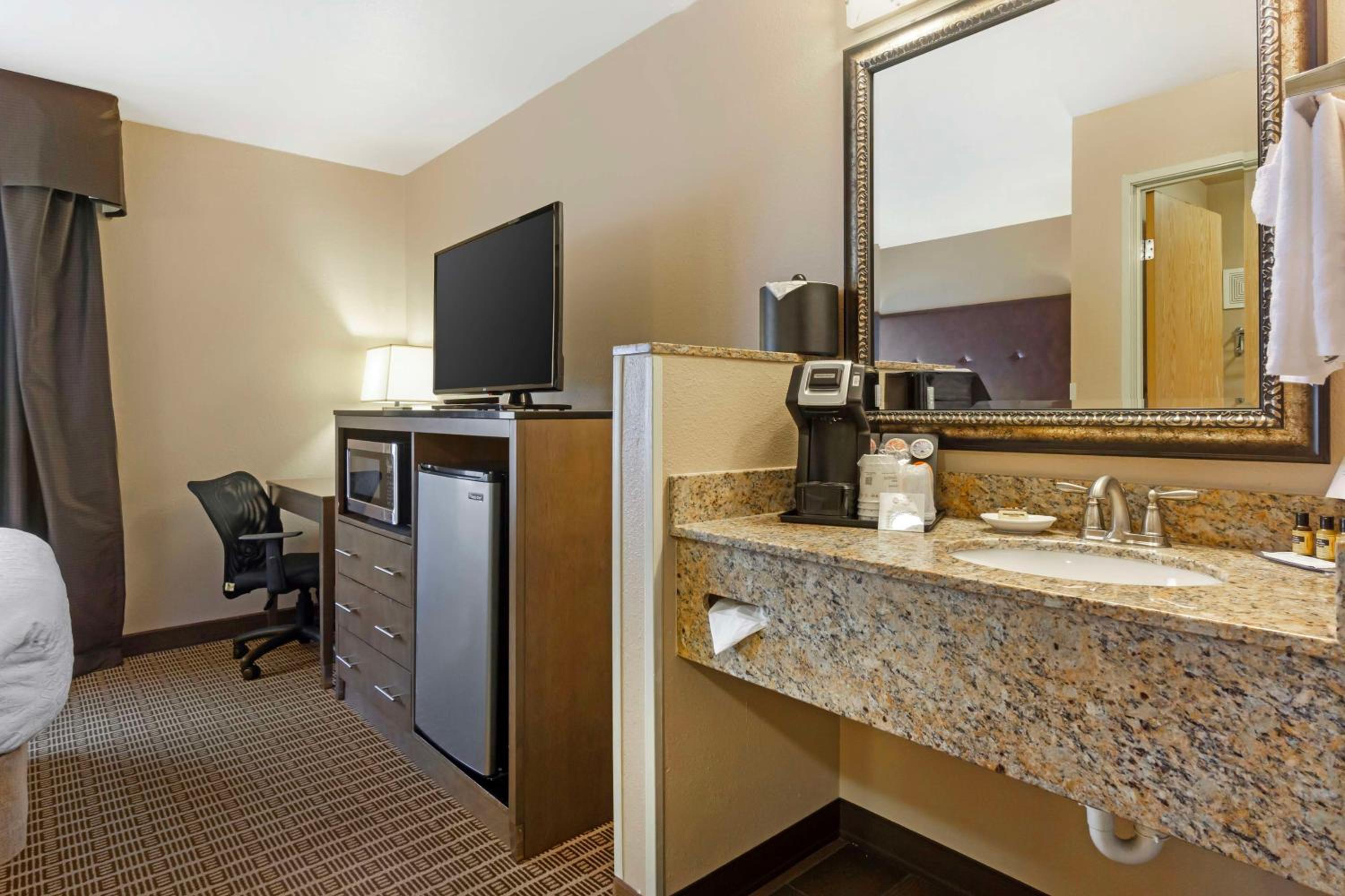 Best Western Plus Yakima Hotel